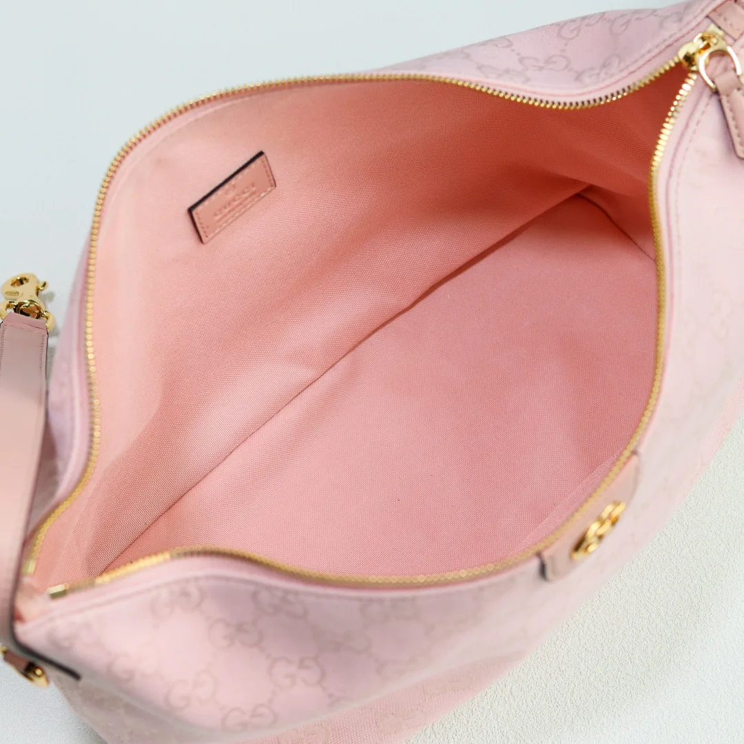 Women's Classic Handbags GUCCI 17947491