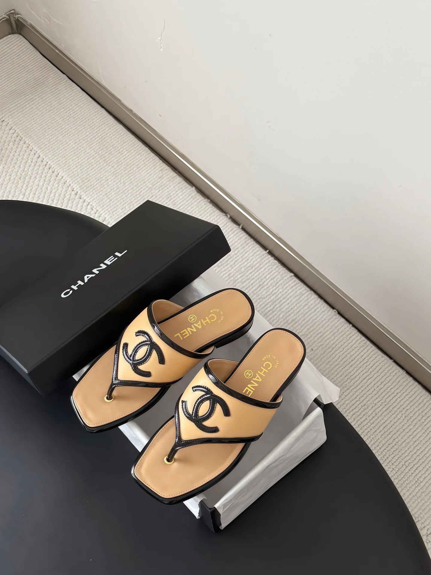 Women's Flip-Flops CHANEL 17526759