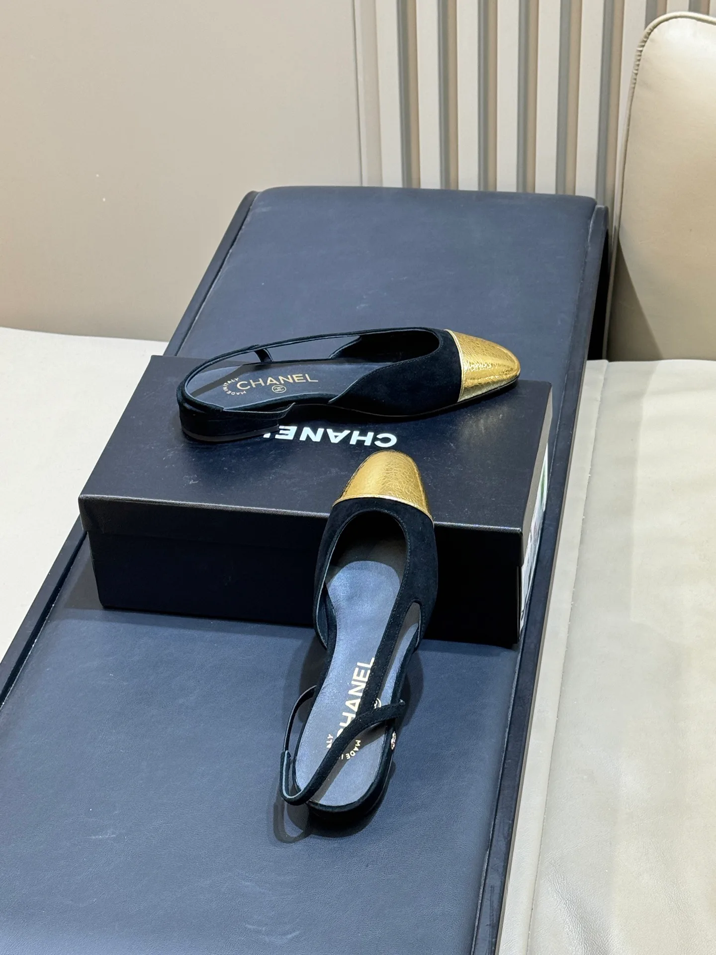 Women's Heels CHANEL 18073621
