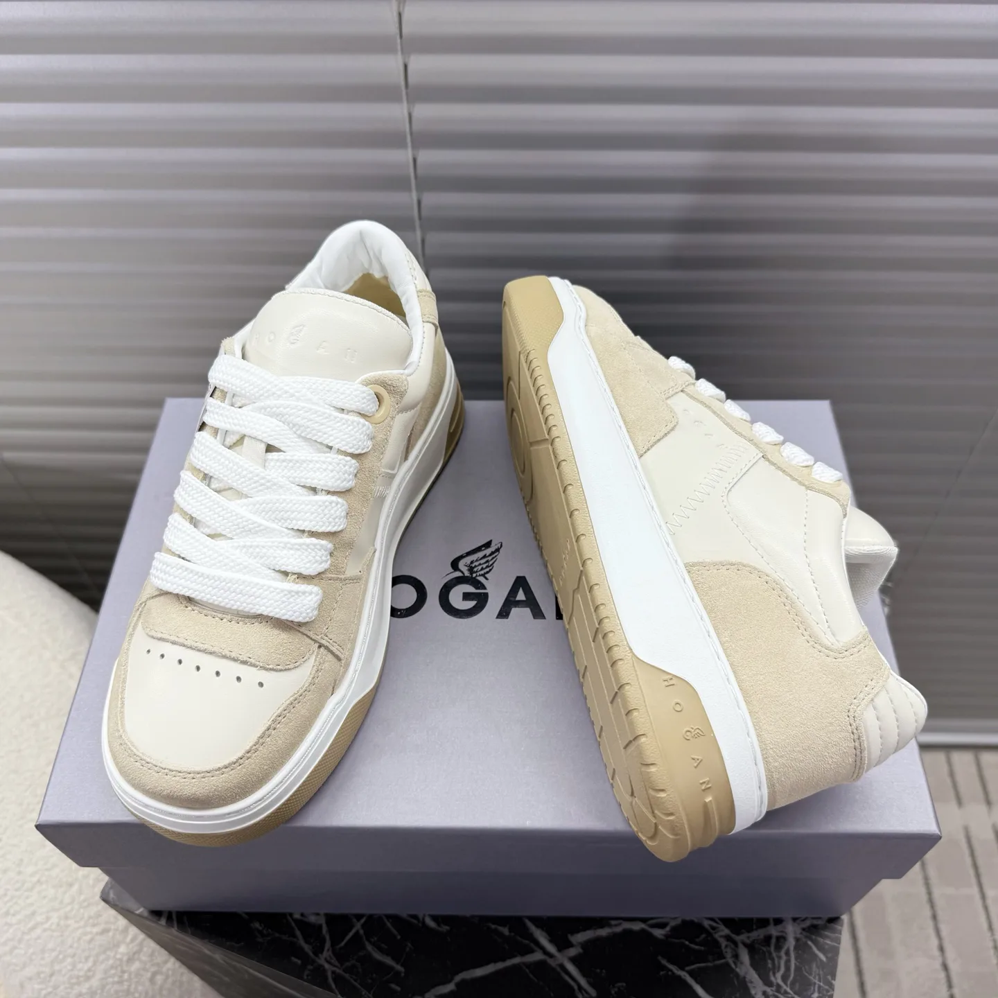Кроссовки Женские Hogan 18628017