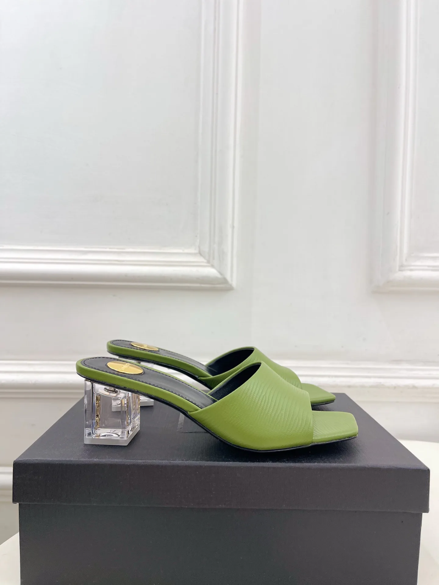 Women's Open-Toe Sandals SAINT LAURENT 17506900