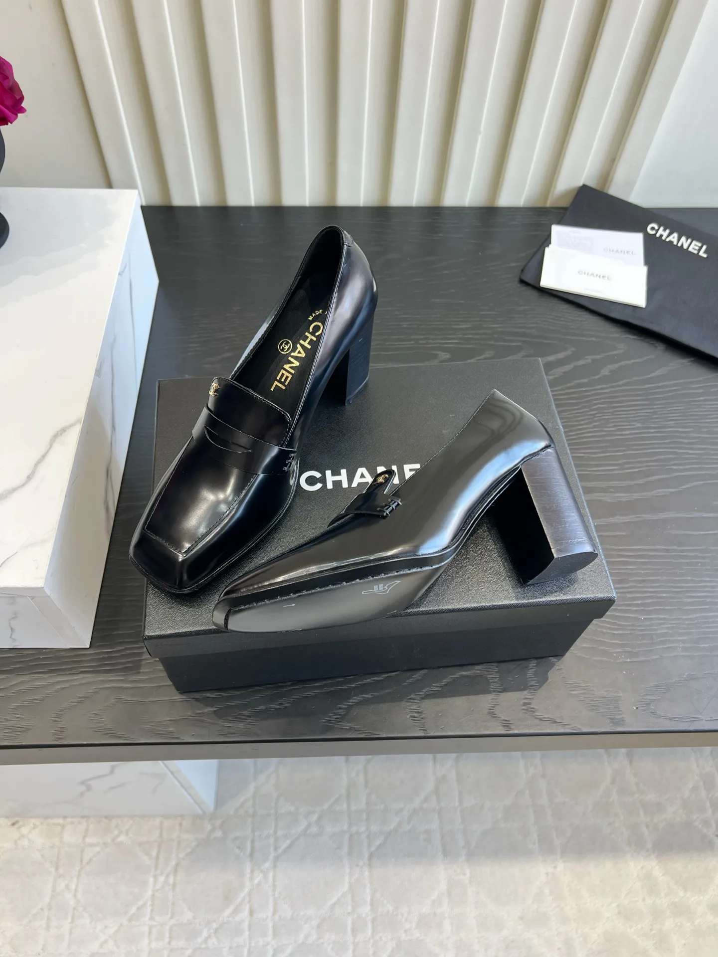 Women's Loafers And Moccasins CHANEL 18223044