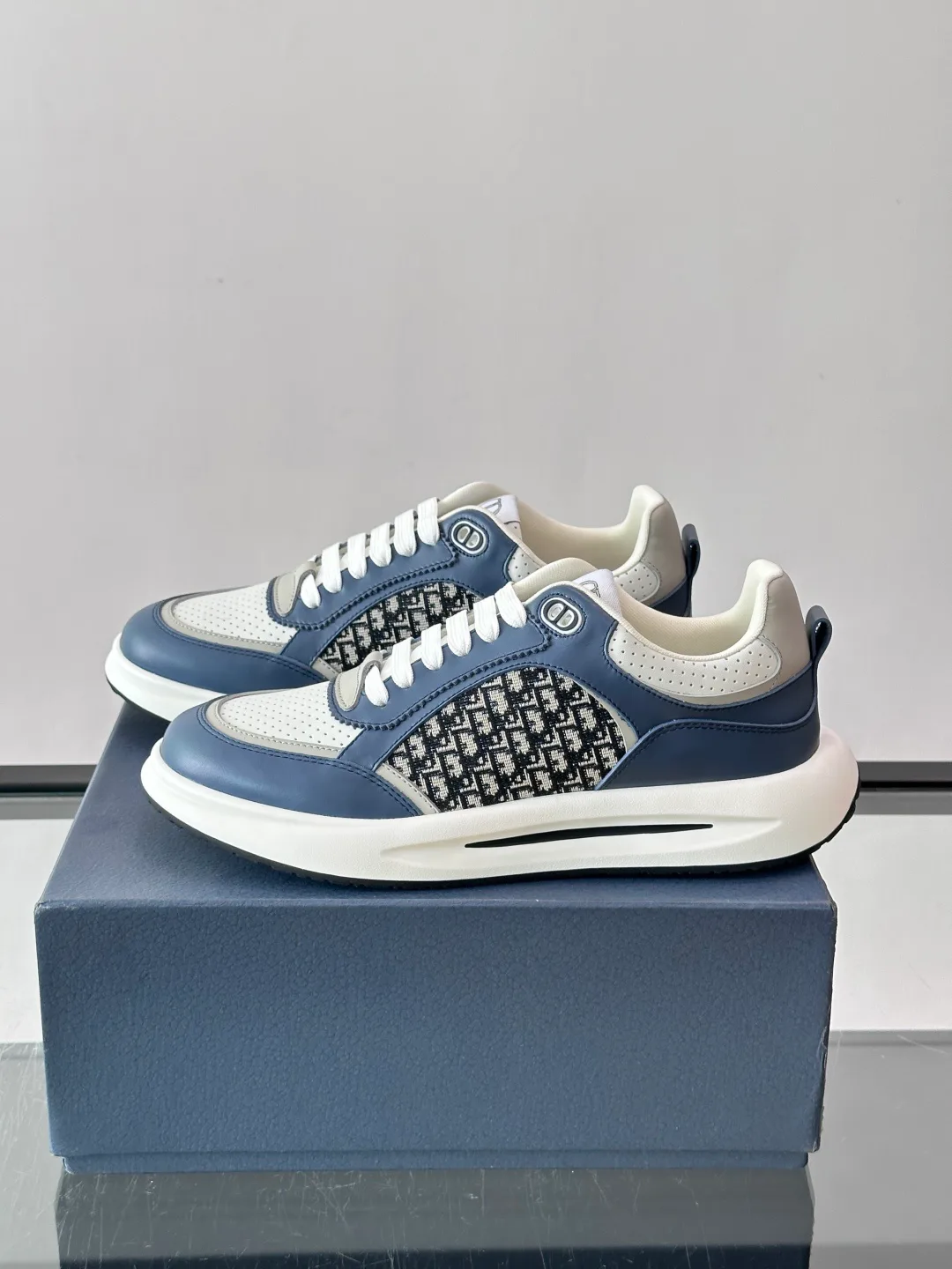 Men's Sneakers CHRISTIAN DIOR 18118594