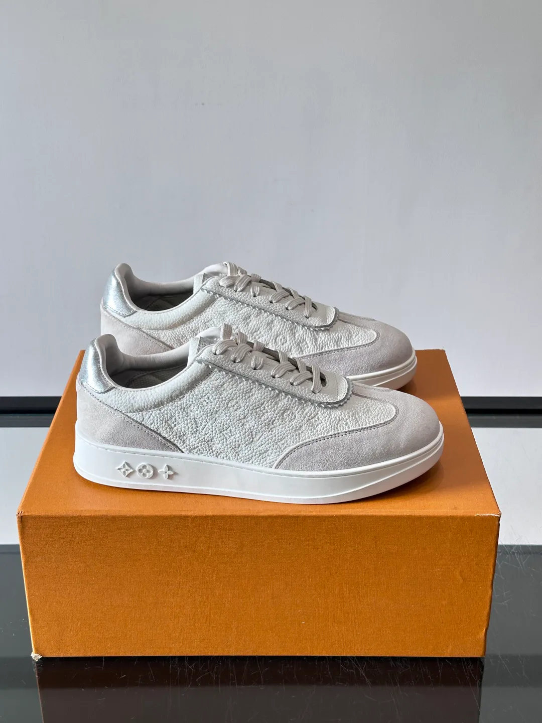 Men's Sneakers LOUIS VUITTON 17961802