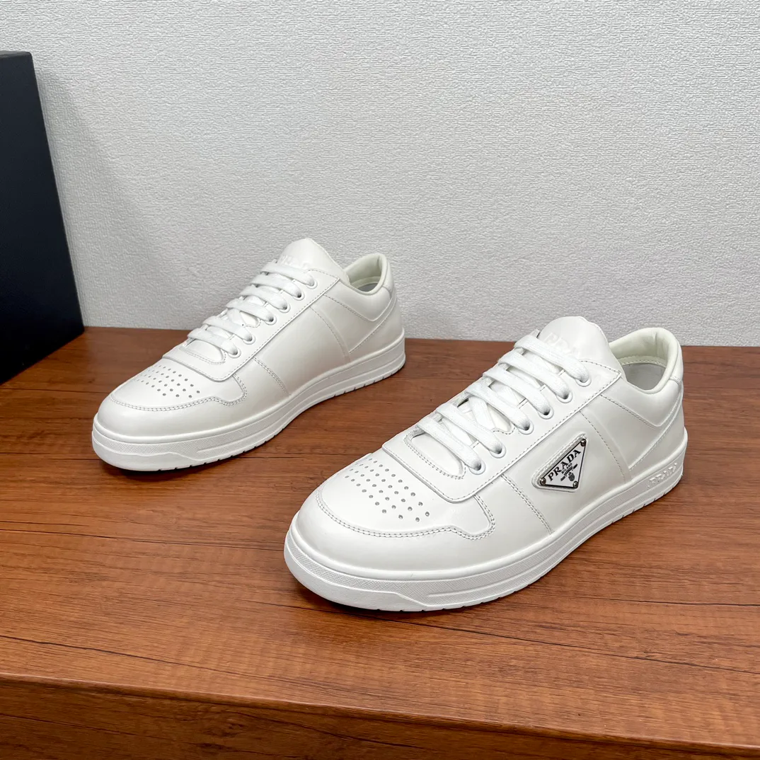 Men's Sneakers PRADA 18197808