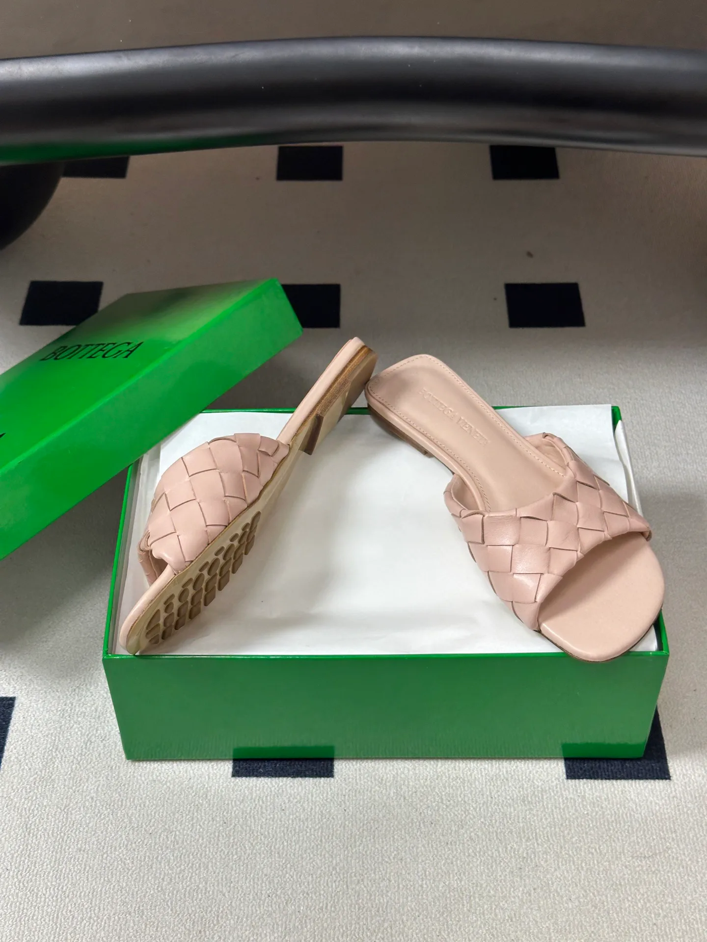 Women's Mules And Clogs BOTTEGA VENETA 18049574