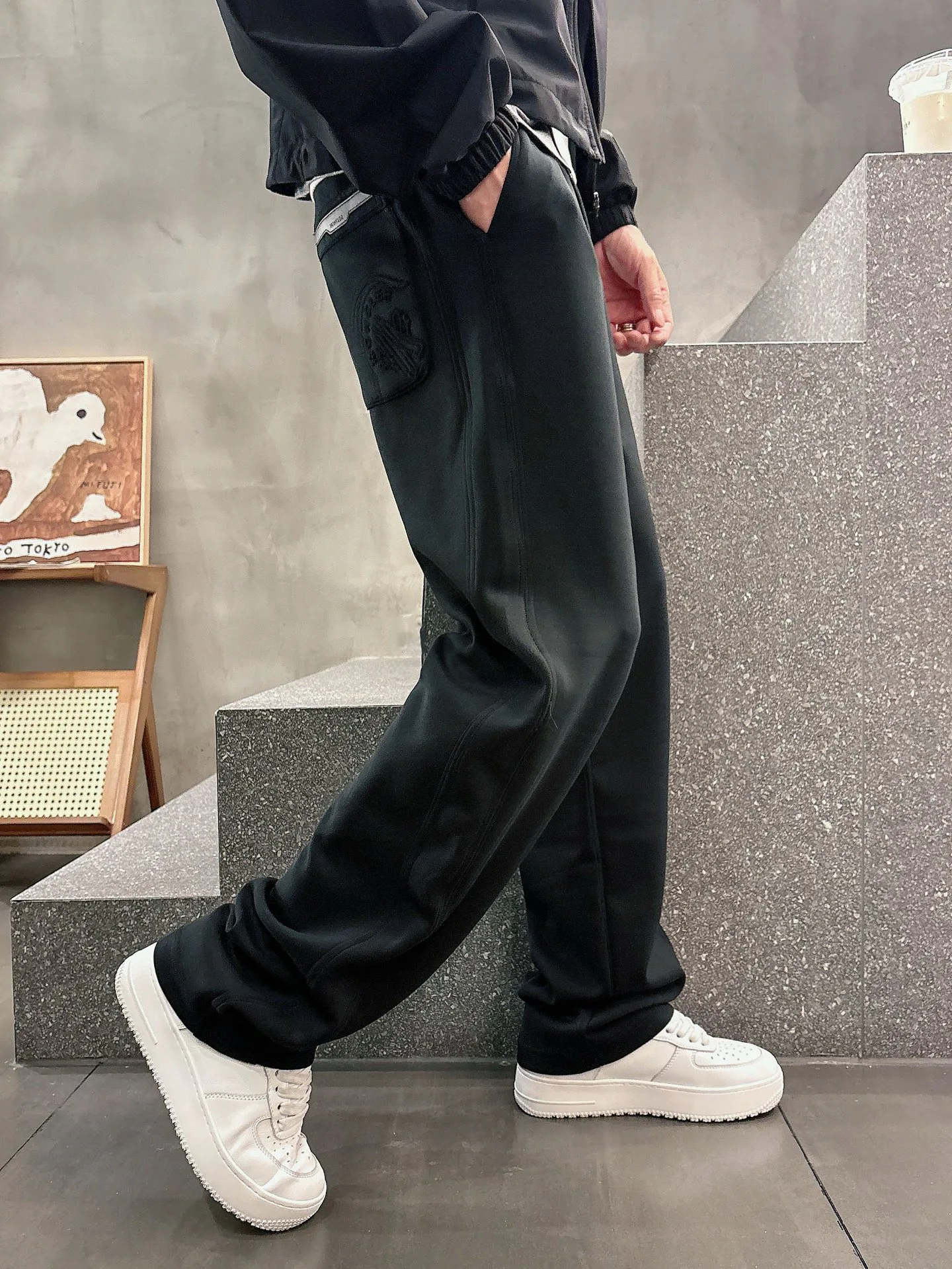 Брюки Мужские Moncler 18596868