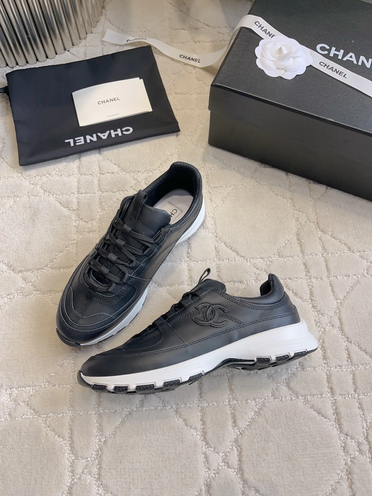 Women's Sneakers CHANEL 17936568