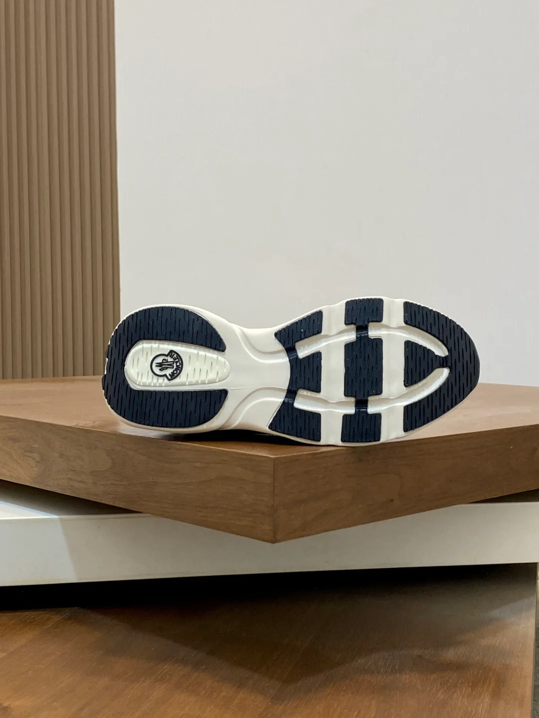 Men's Sneakers MONCLER 18079002