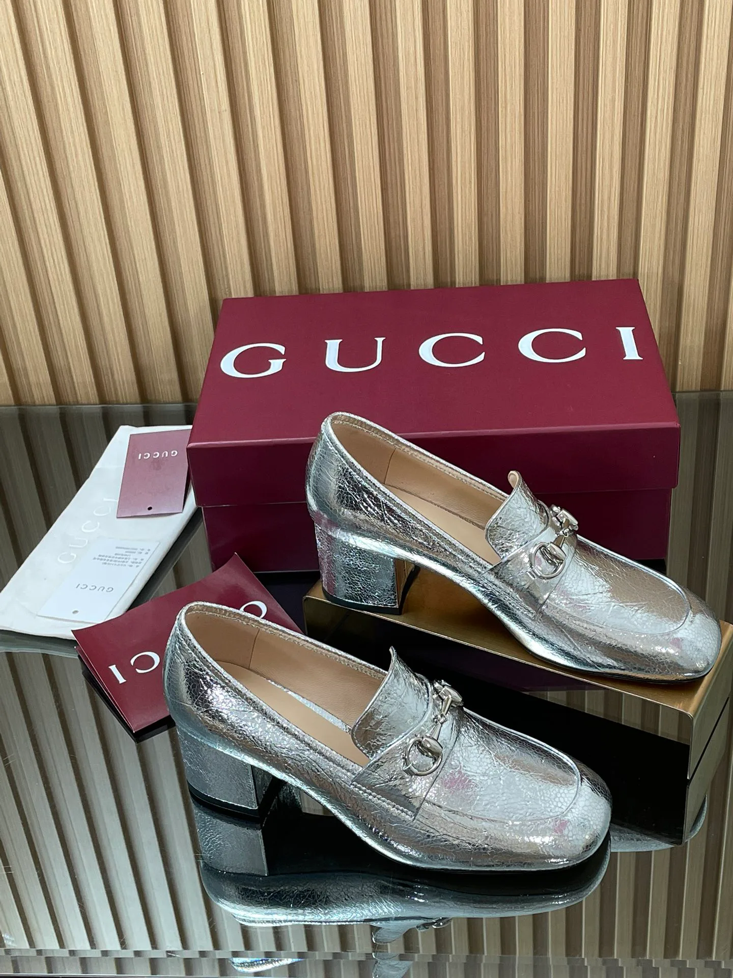 Women's Loafers And Moccasins GUCCI 18152971
