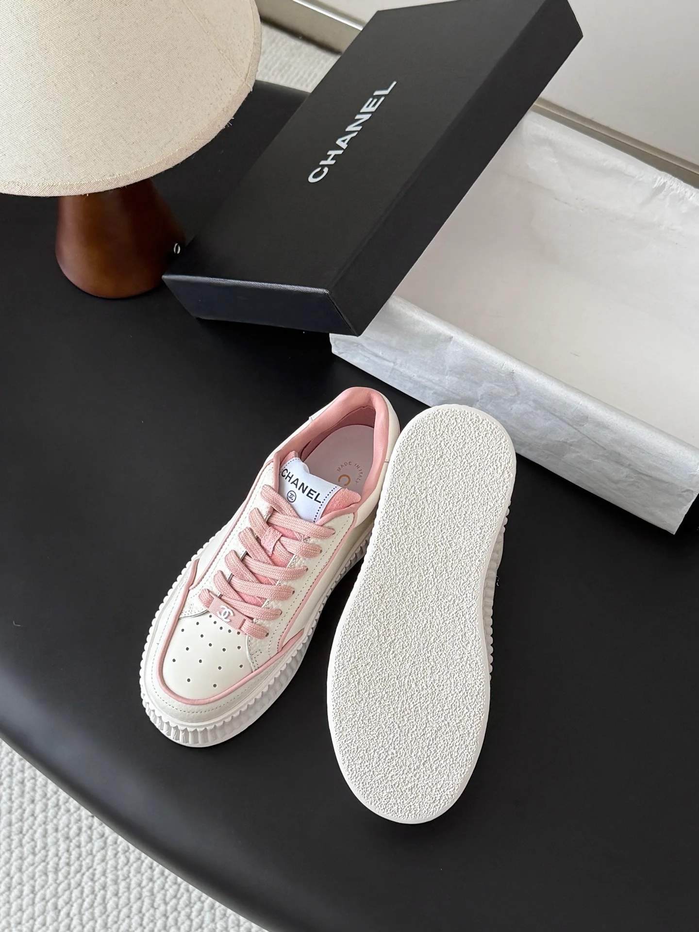 Women's Sneakers CHANEL 17364643