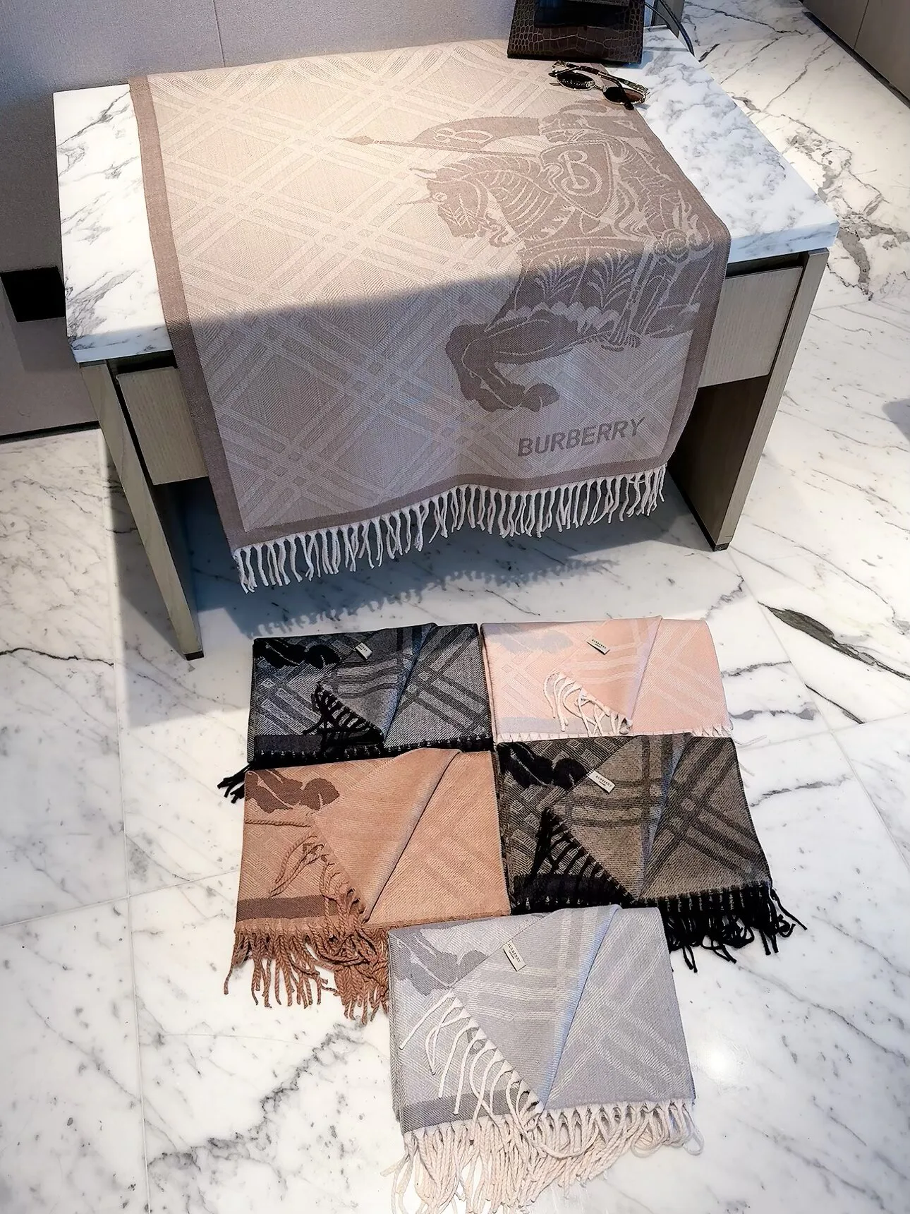 Scarves BURBERRY 18003025