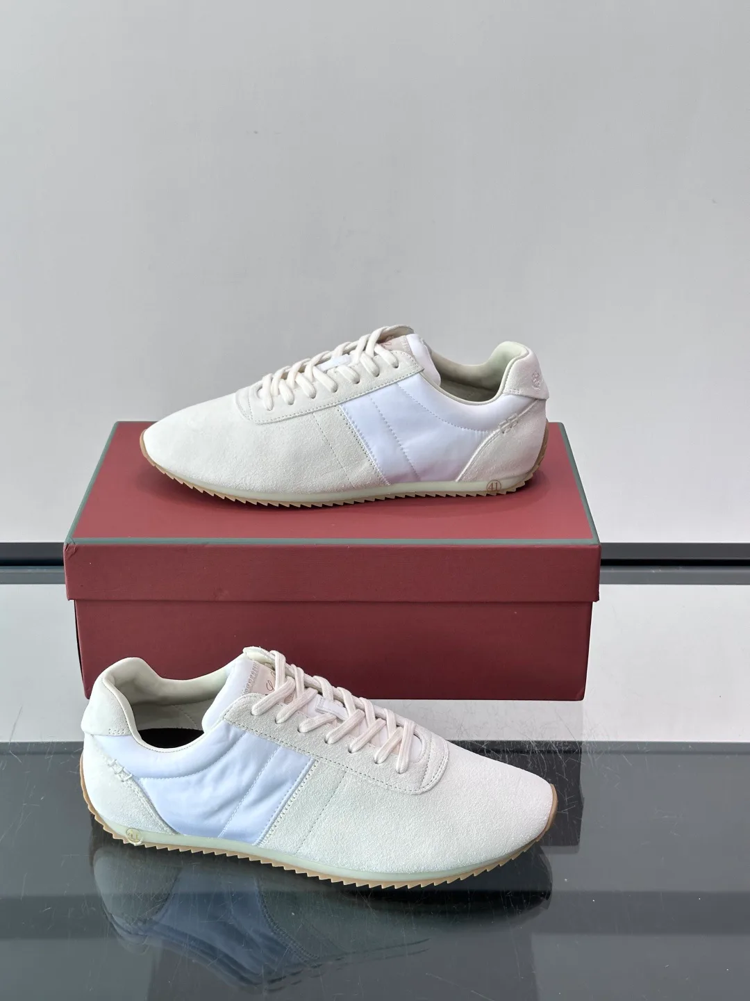 Women's Sneakers LORO PIANA 17447596