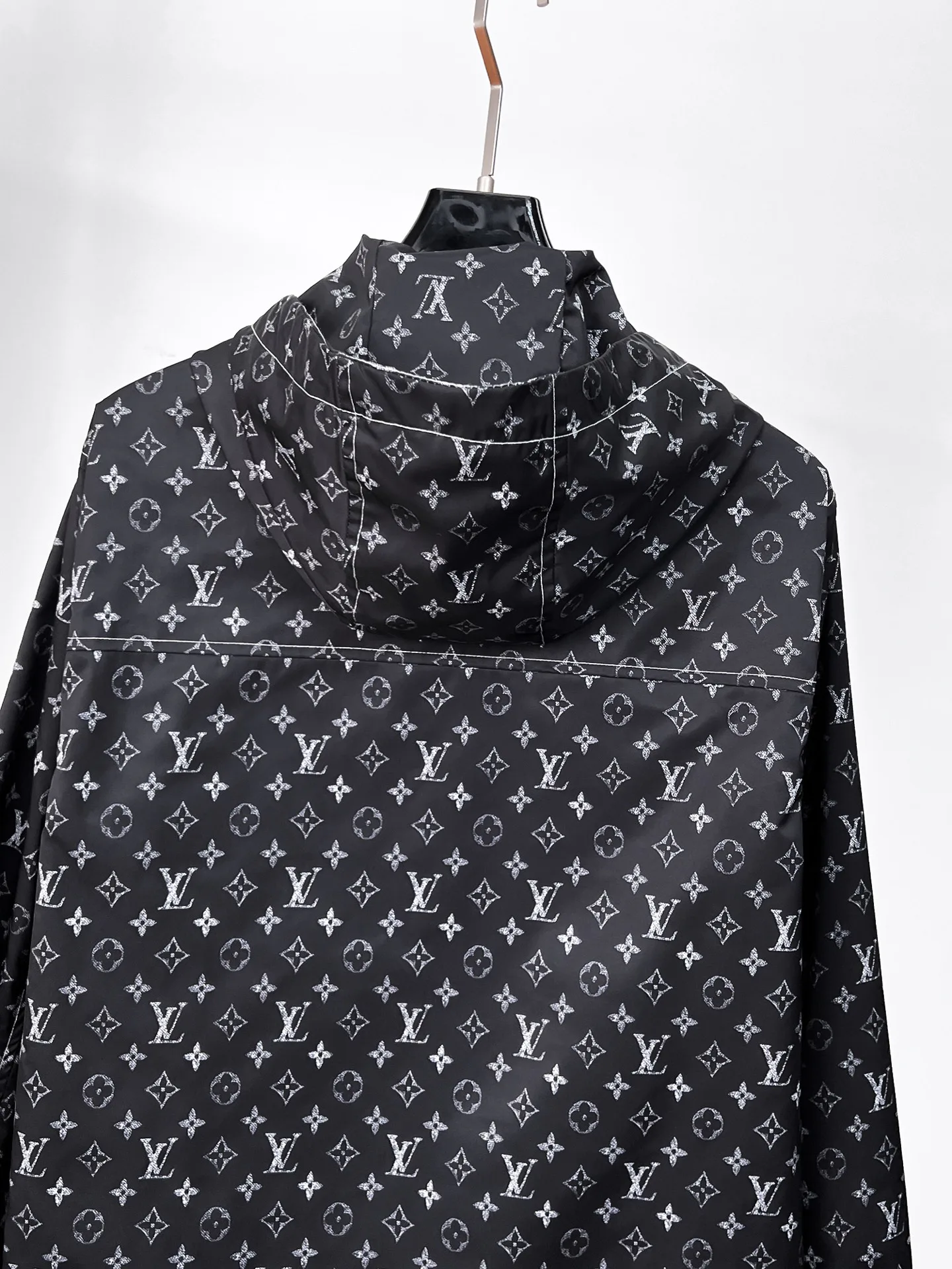 Men's Jackets And Down Jackets LOUIS VUITTON 18191461