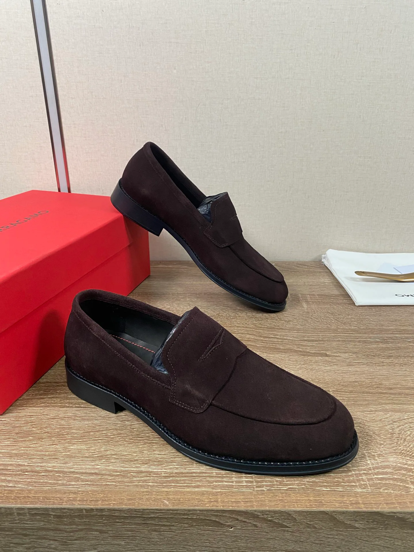 Men's Loafers And Dress Shoes SALVATORE FERRAGAMO 18078699