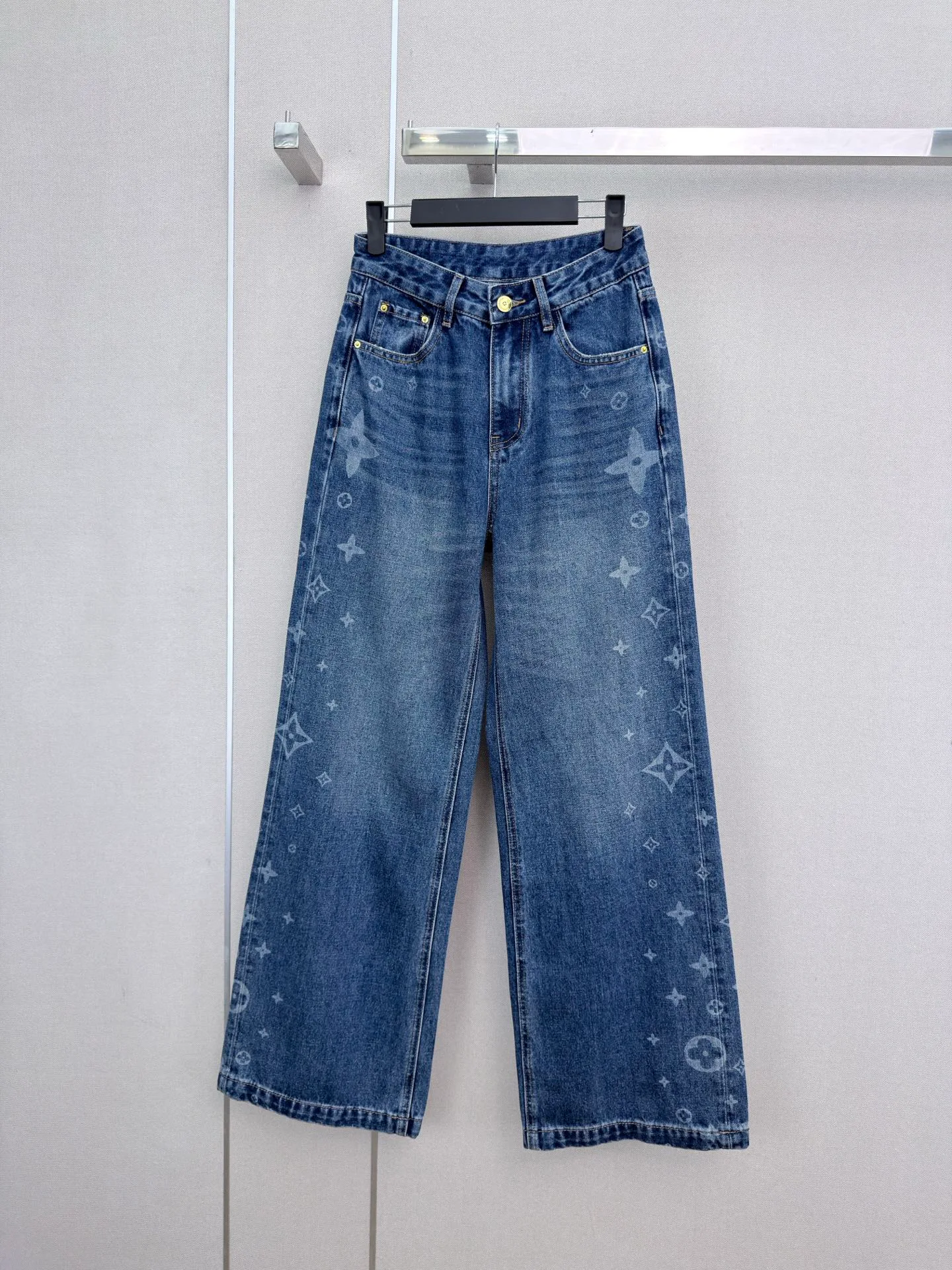 Women's Jeans LOUIS VUITTON 18108865