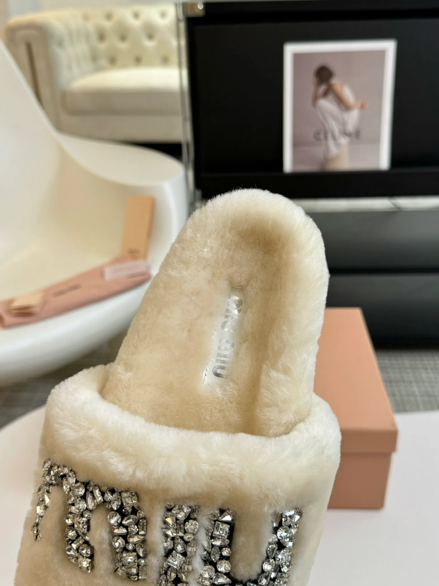 Women's Slippers MIU MIU 18241443