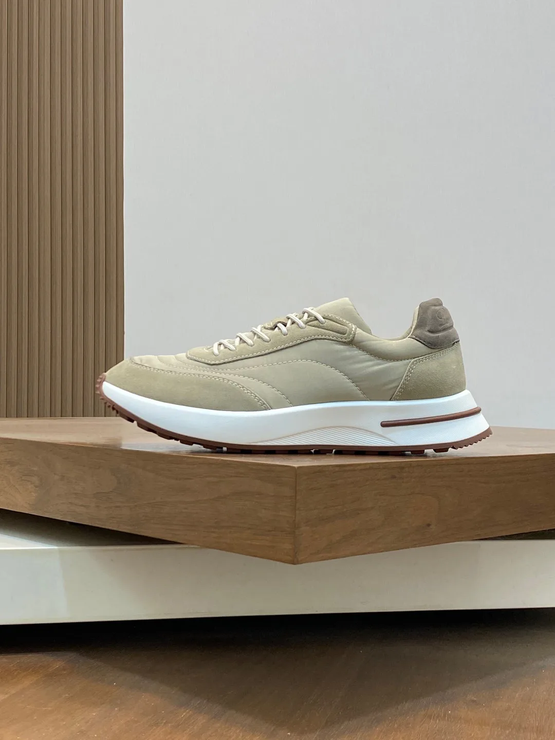 Men's Sneakers LORO PIANA 17942768