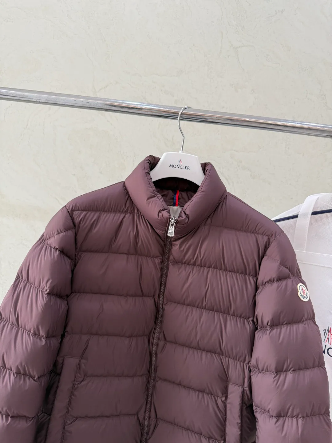 Women's Jackets And Down Jackets MONCLER 18376090