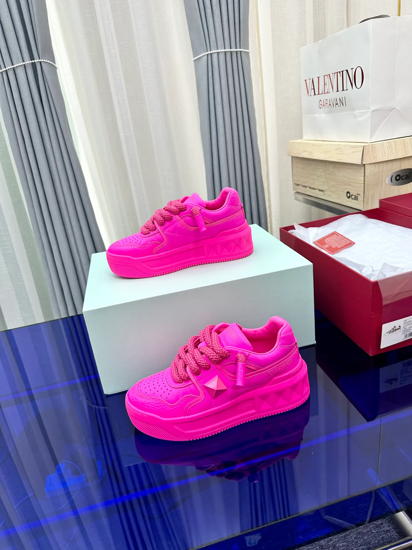 Women's Sneakers VALENTINO 17948609