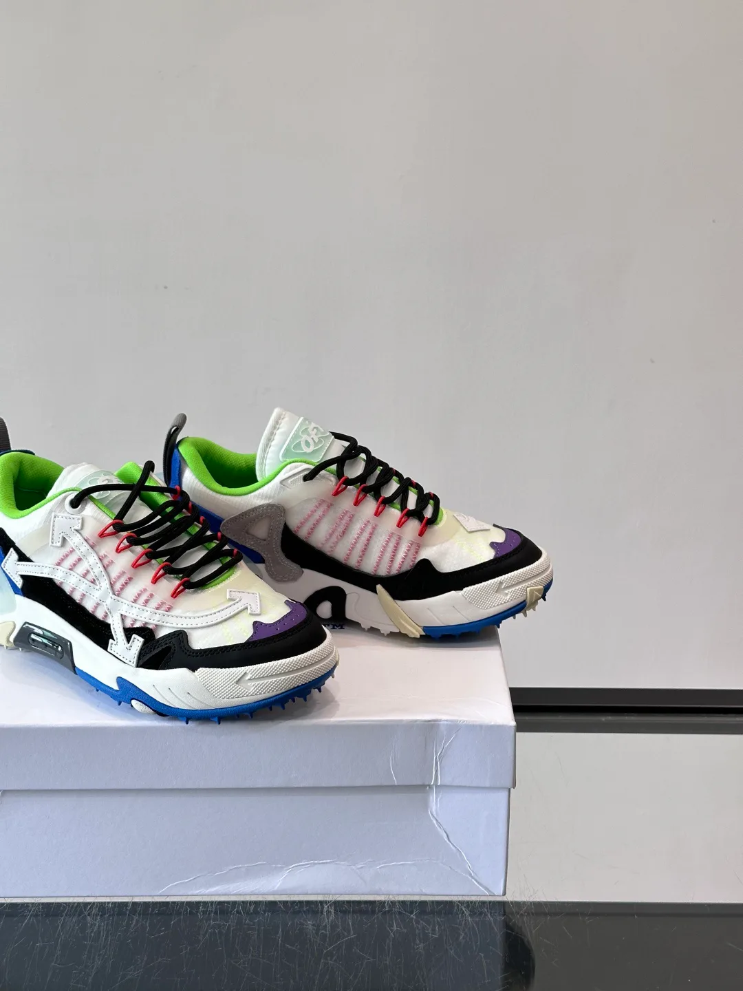 Women's Sneakers OFF-WHITE 17672649