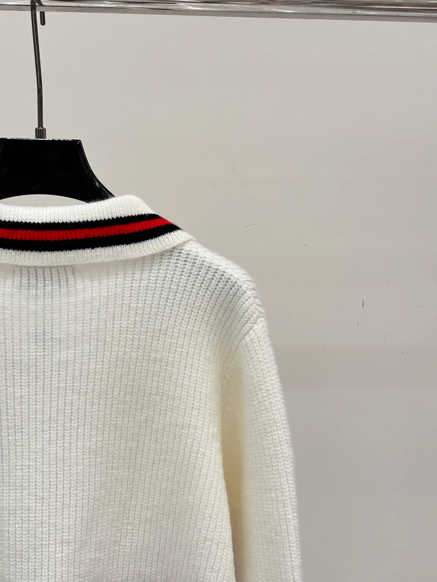 Women's Jumpers And Sweaters CHANEL 18032612