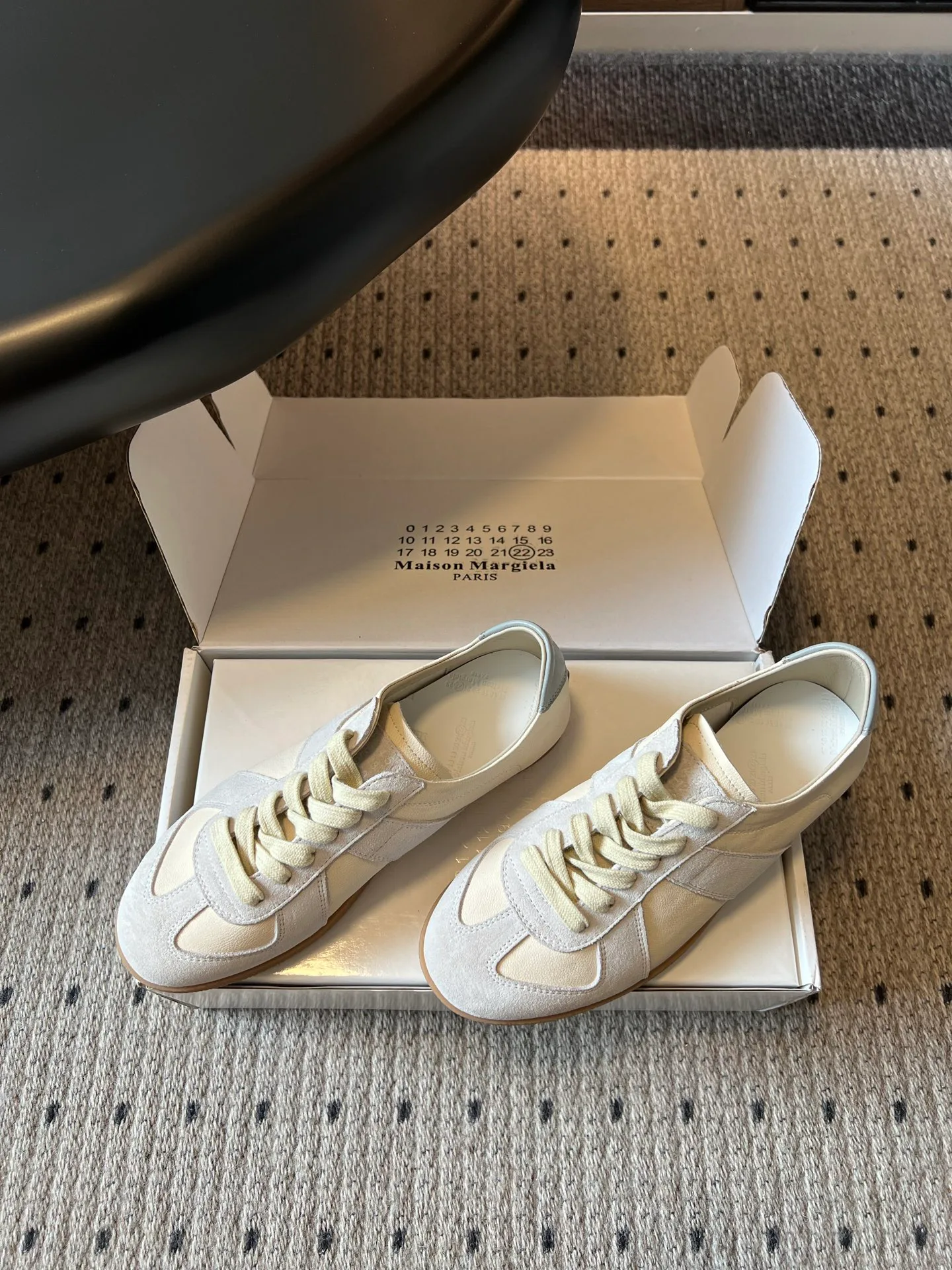Women's Sneakers MAISON MARGIELA 17310262