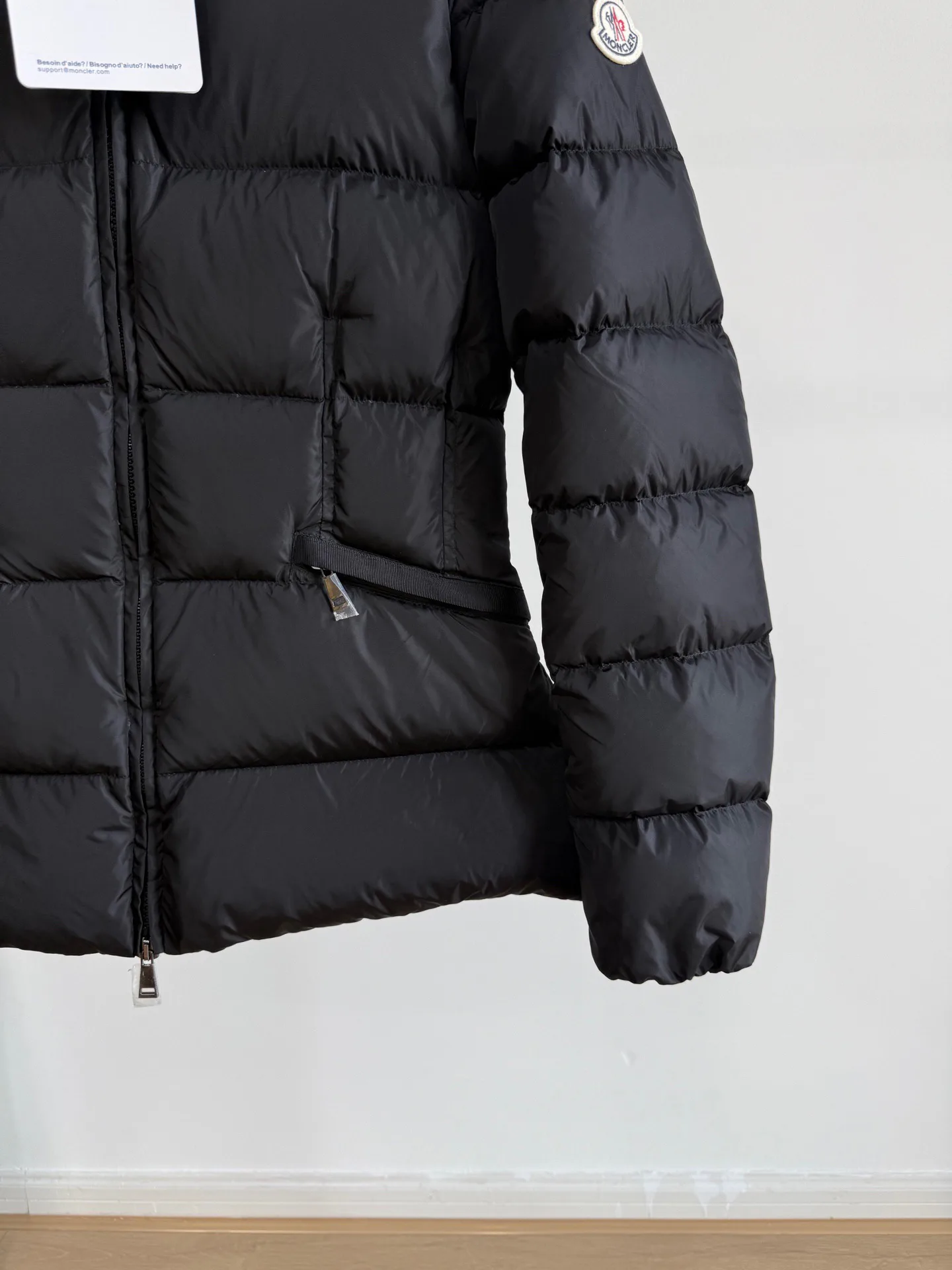 Women's Jackets And Down Jackets MONCLER 17328482