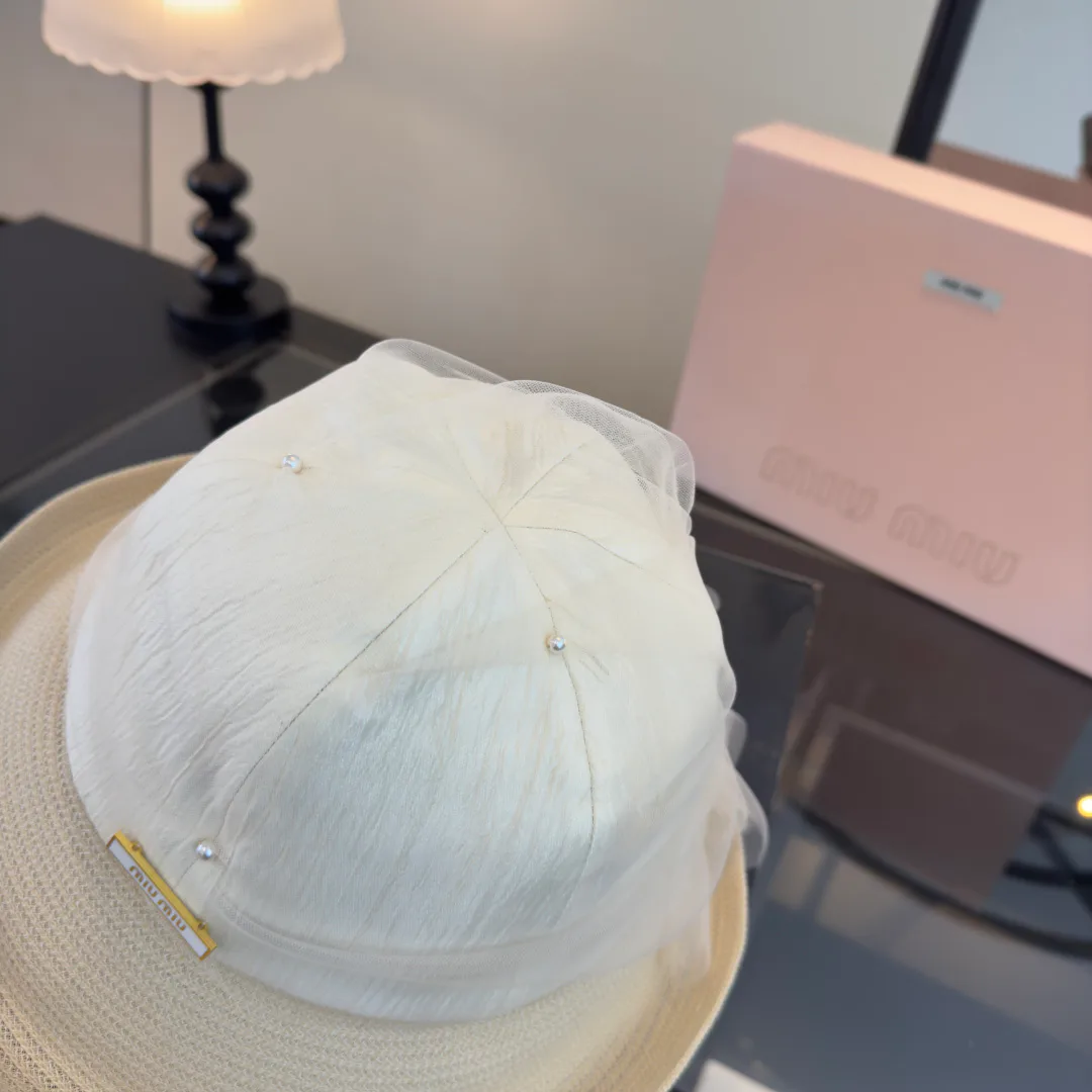 Hats MIU MIU 17467681