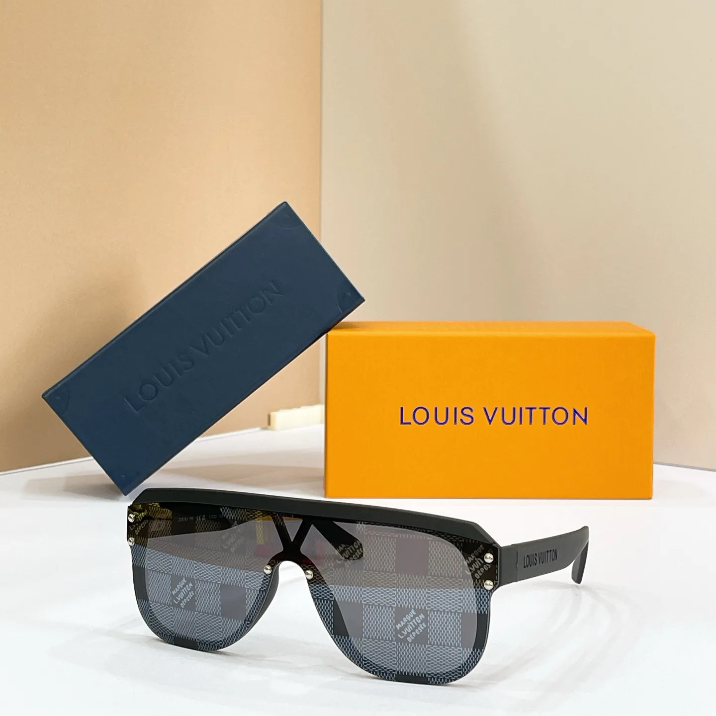 Glasses LOUIS VUITTON 17495845