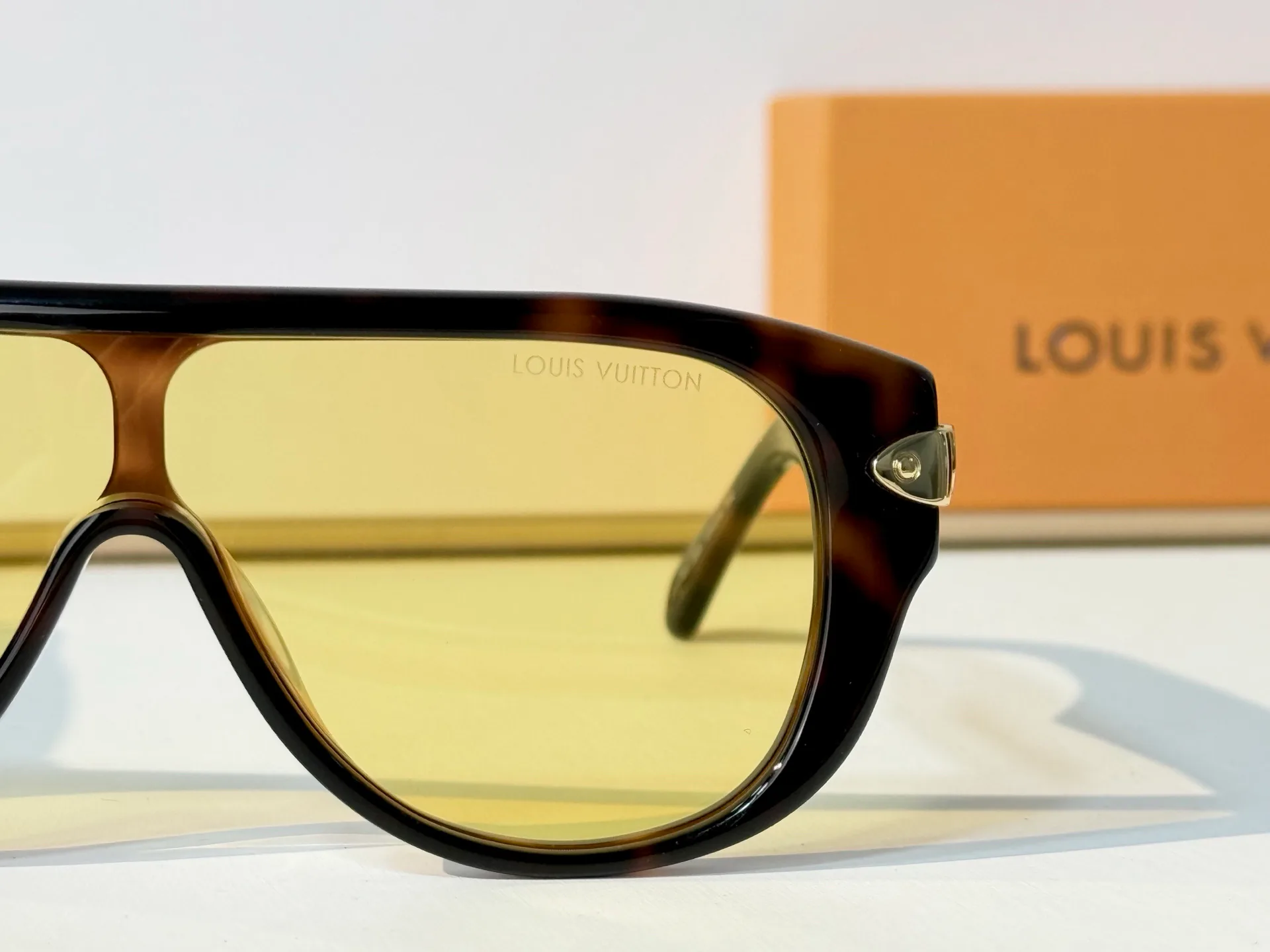 Glasses LOUIS VUITTON 18453192