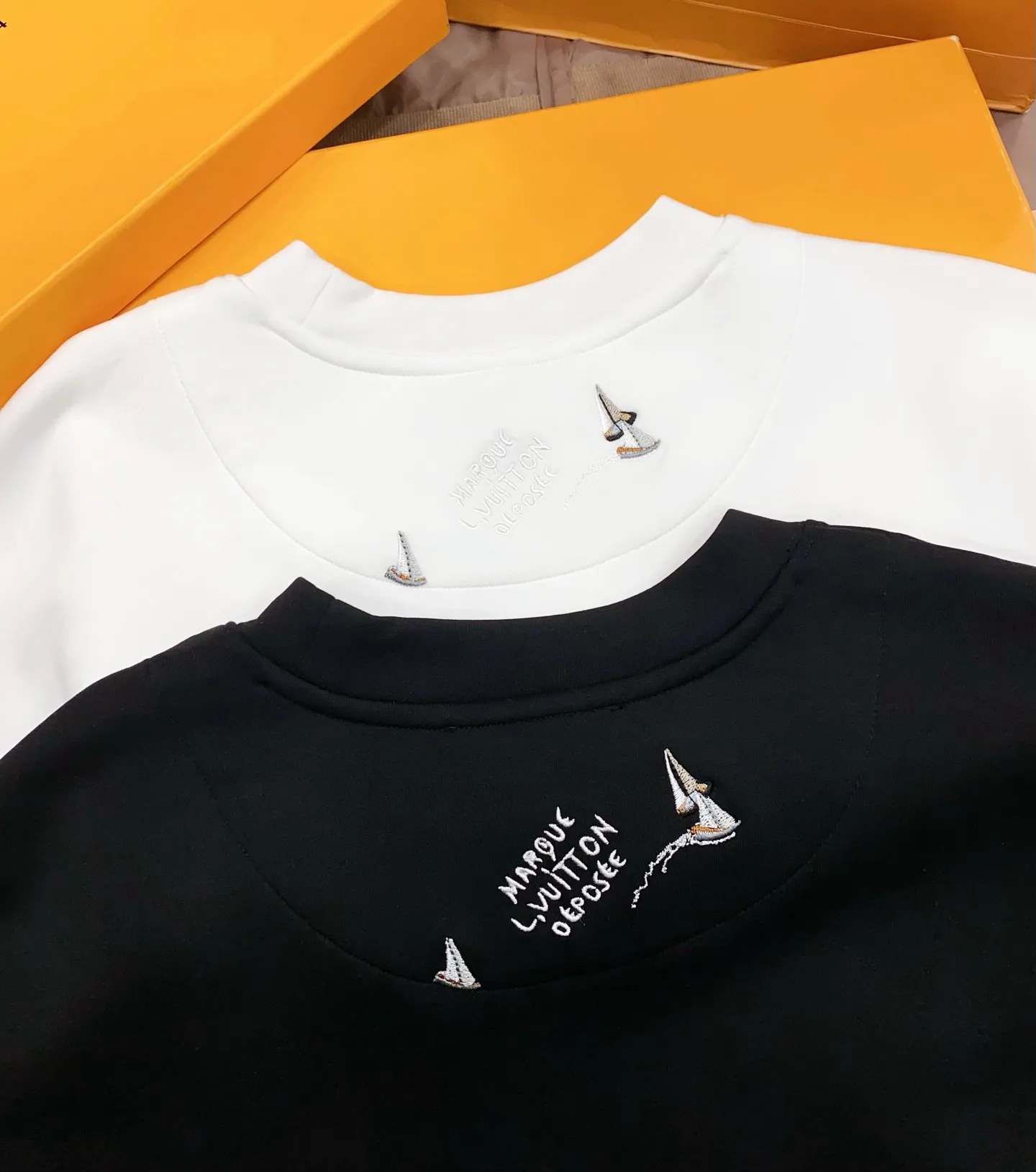 Men's T-Shirts LOUIS VUITTON 17973708