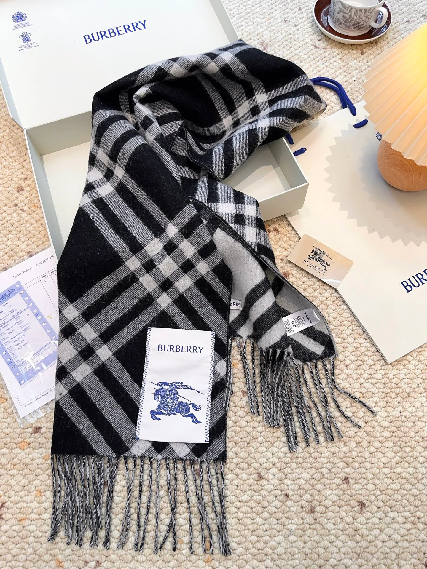 Scarves BURBERRY 18105488