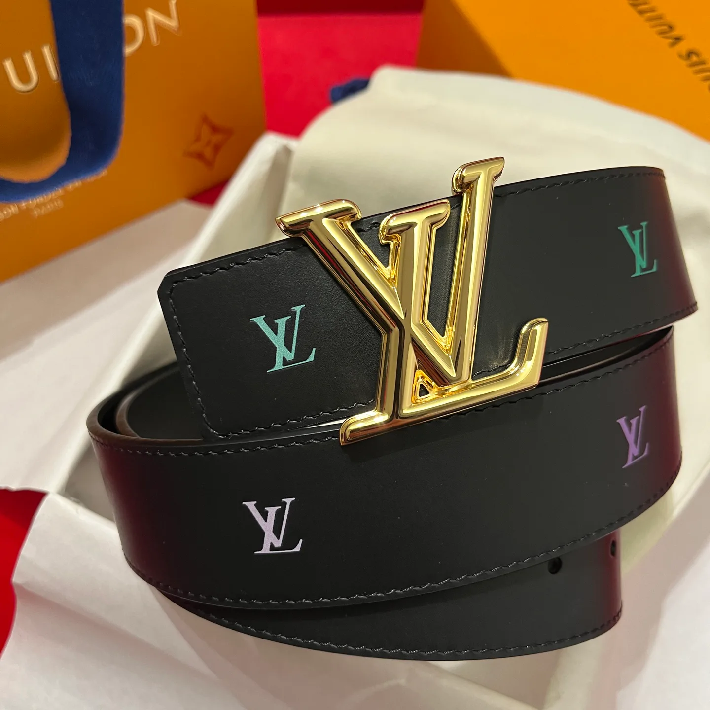 Belts LOUIS VUITTON 17645337