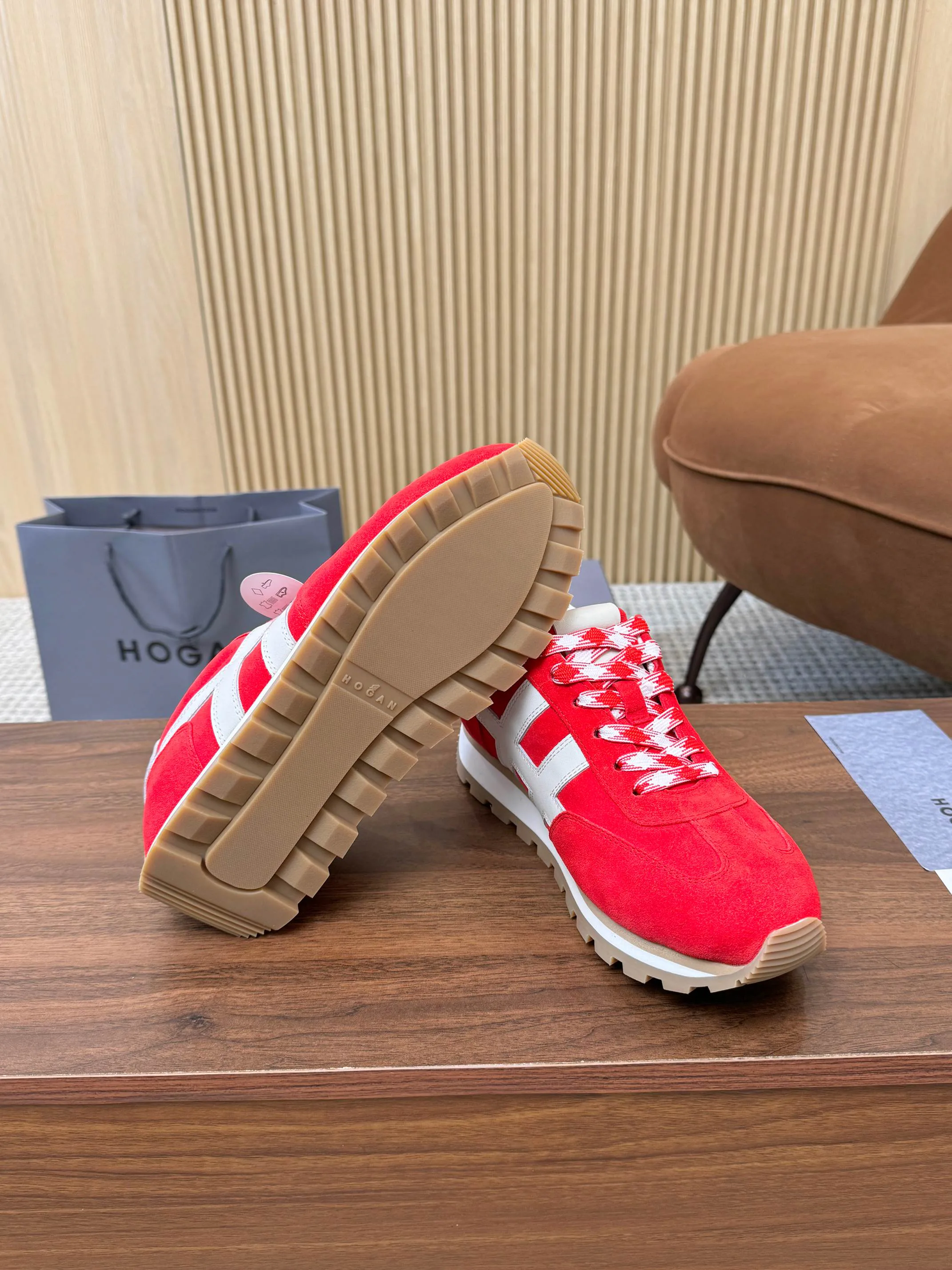 Women's Sneakers HOGAN 17827638