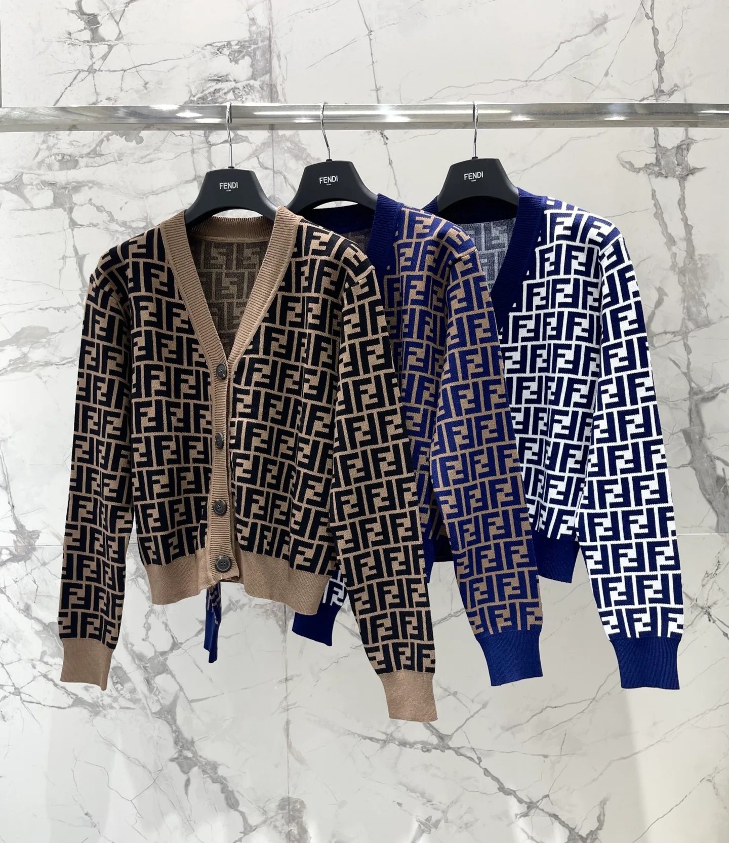 Women's Jumpers And Sweaters FENDI 18211655