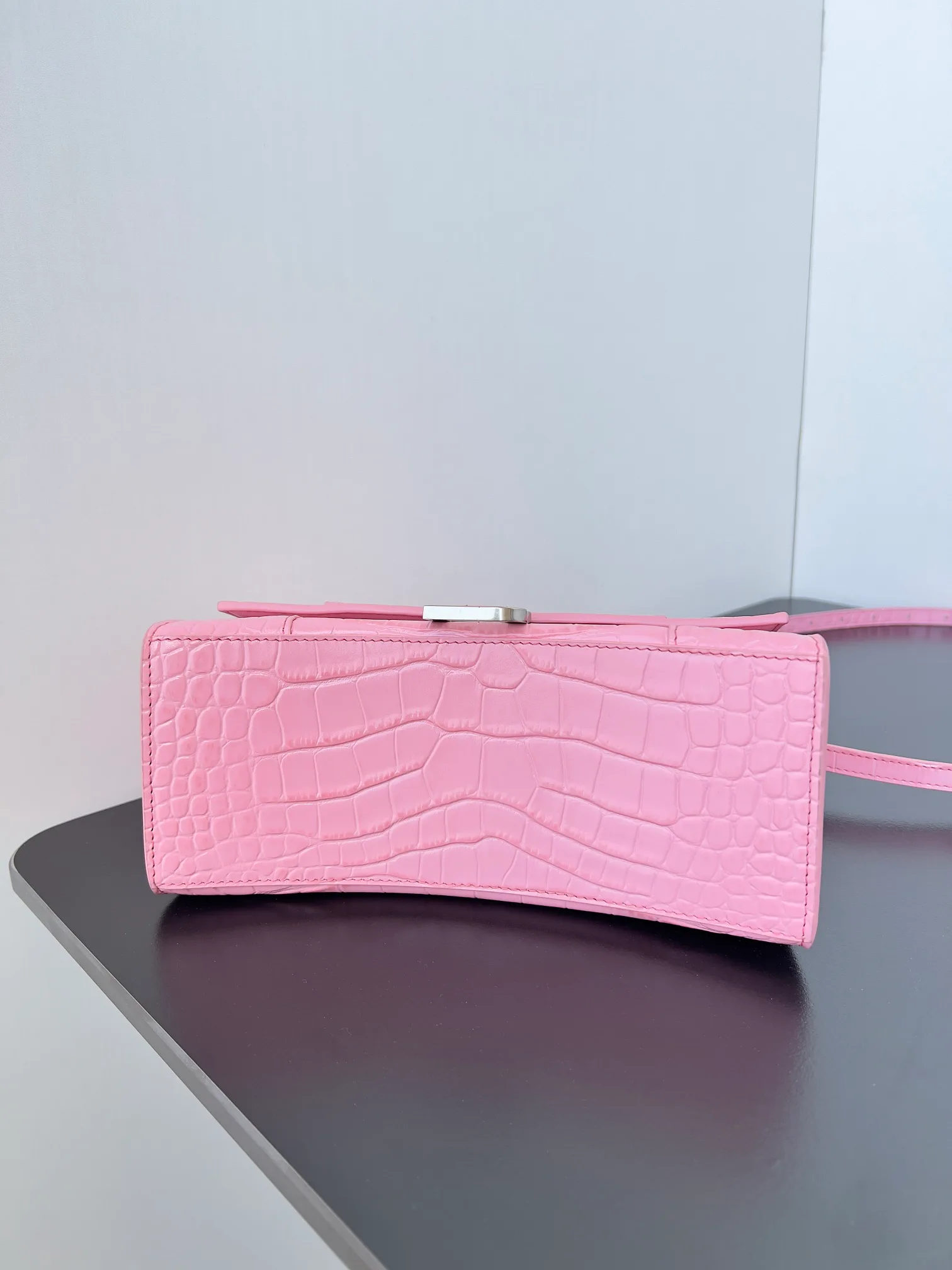 Классические Сумки Женские Balenciaga 18619531