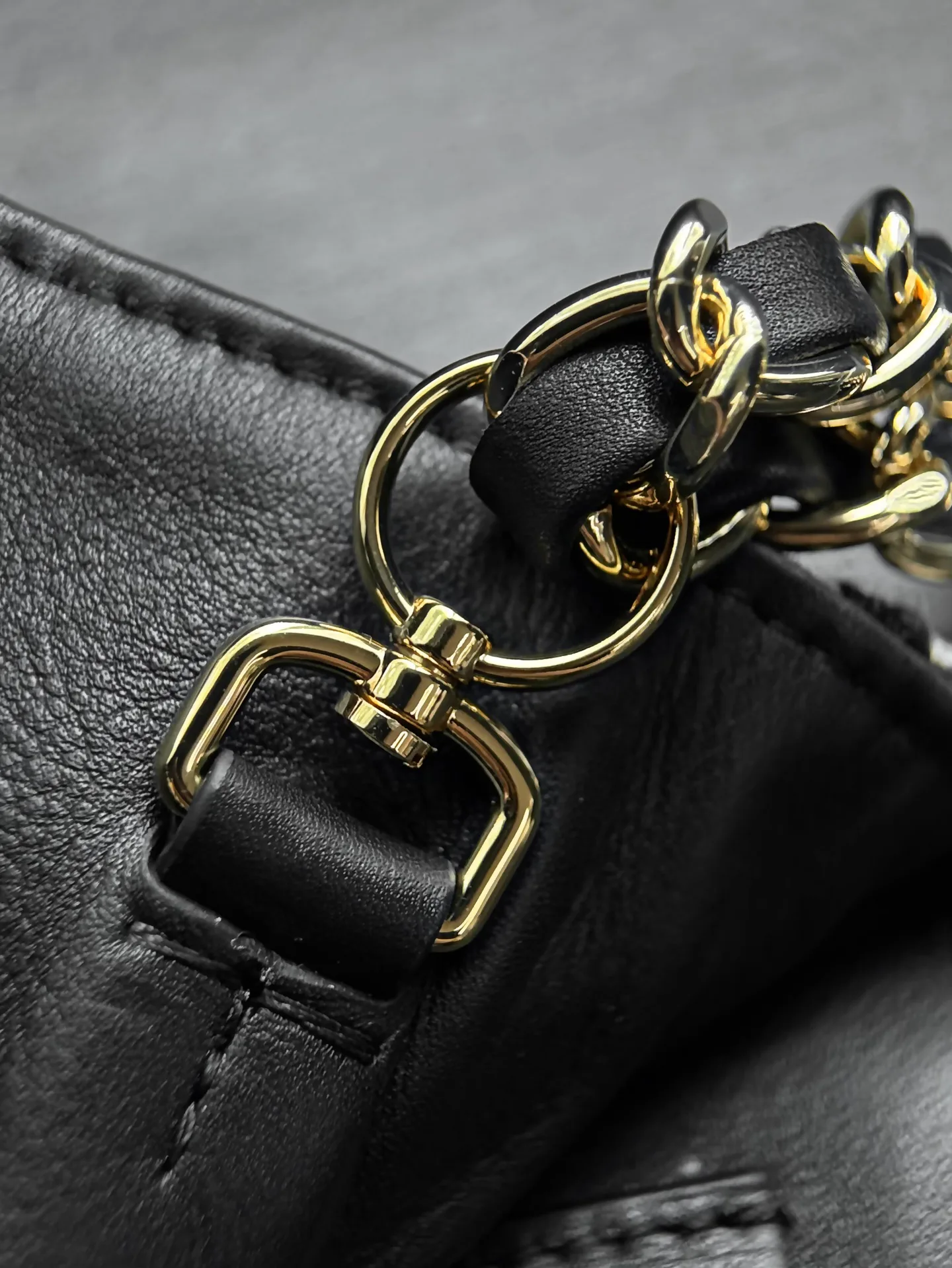 Women's Classic Handbags CHANEL 18147992