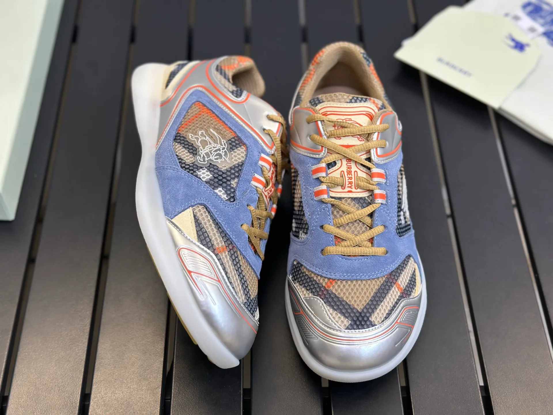 Men's Sneakers BURBERRY 17420351