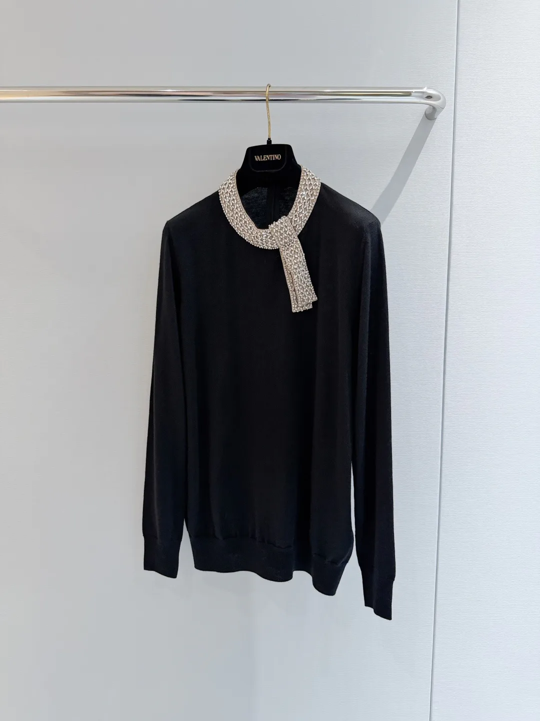 Women's Jumpers And Sweaters VALENTINO 18050189