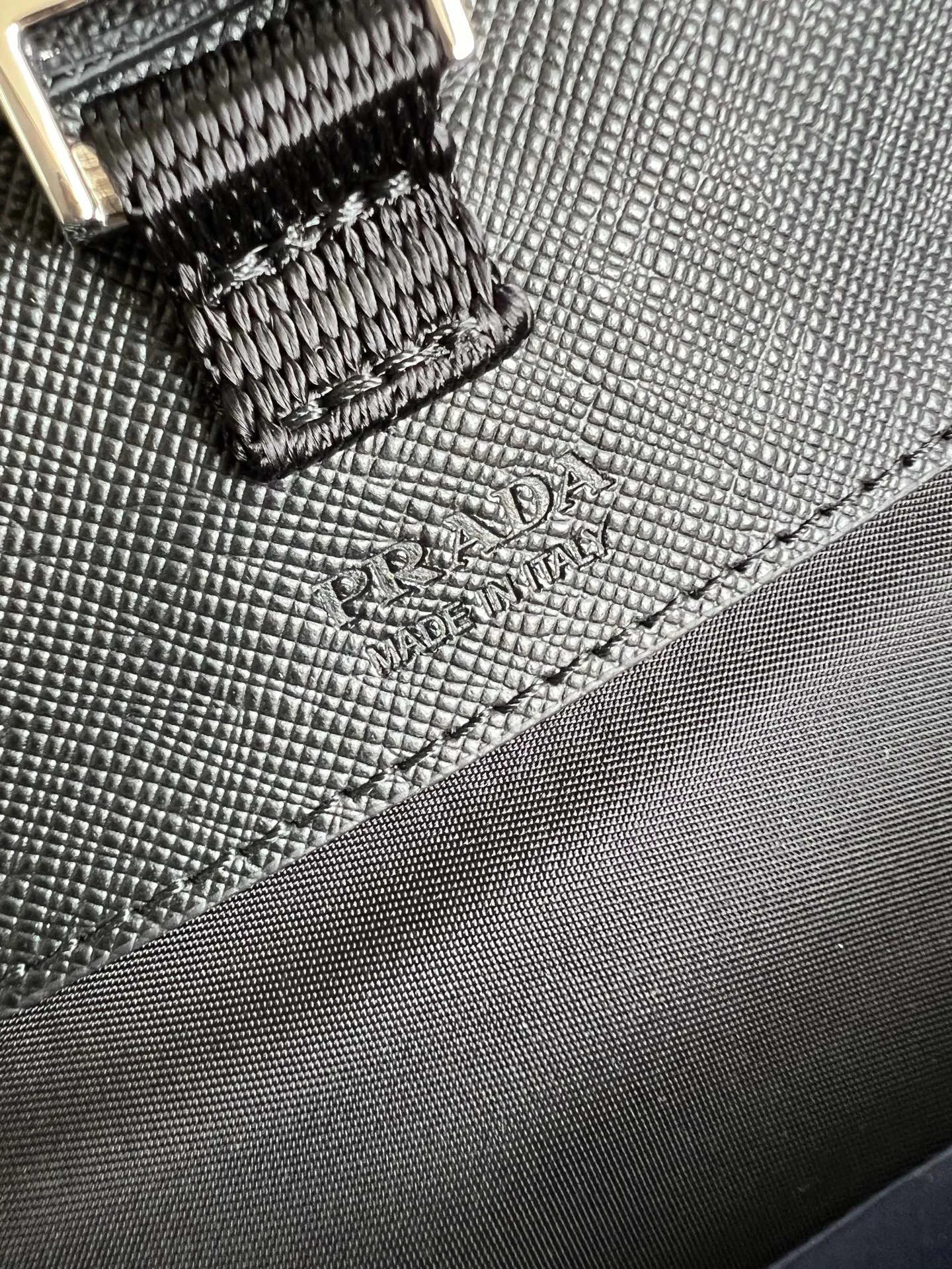 Women's Shoulder Bags PRADA 17999852