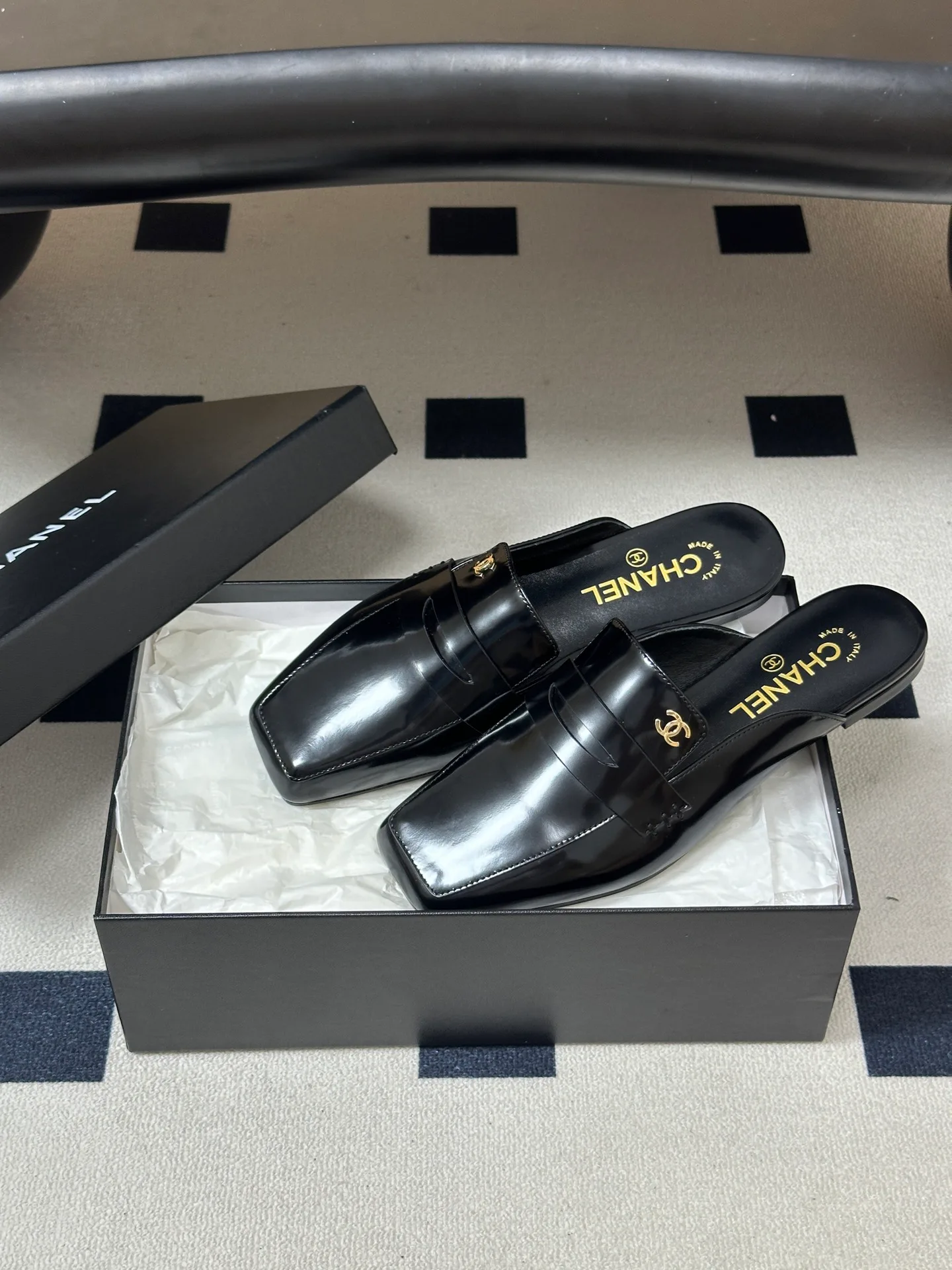 Women's Mules And Clogs CHANEL 18049698