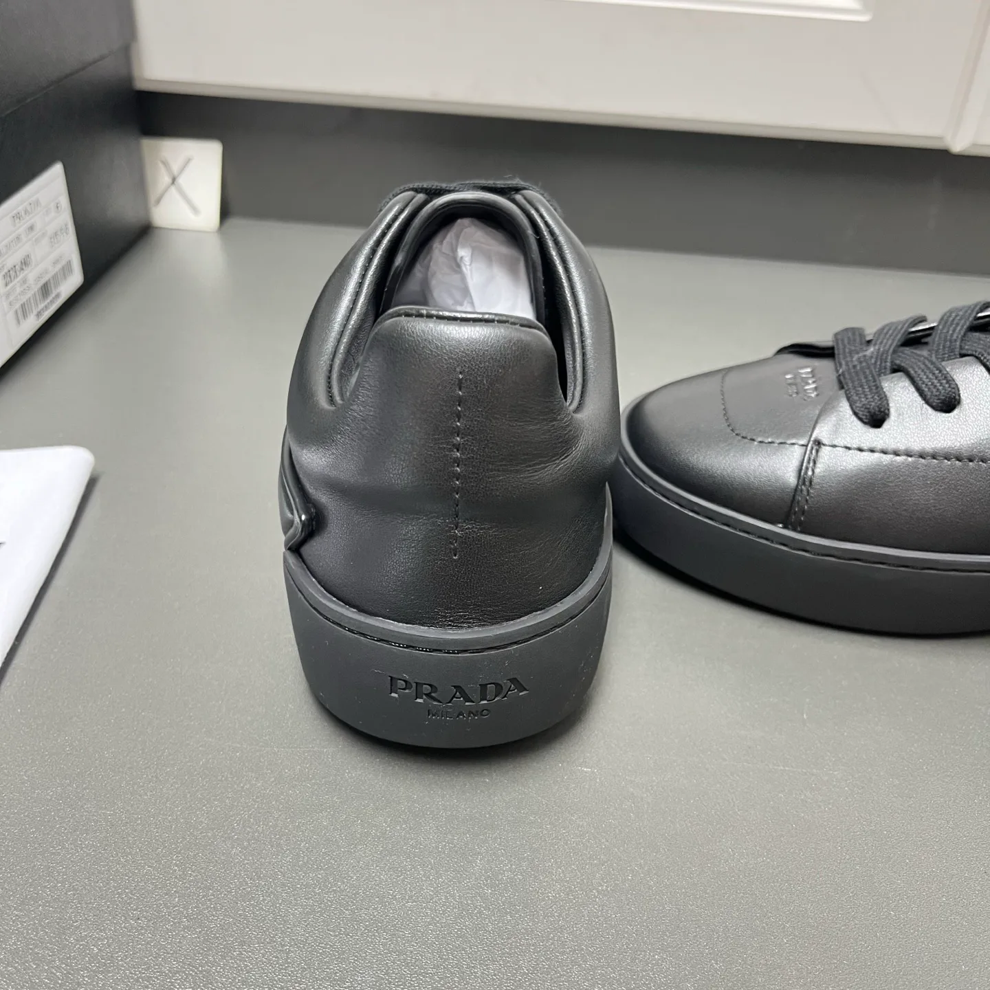 Men's Sneakers PRADA 16940094