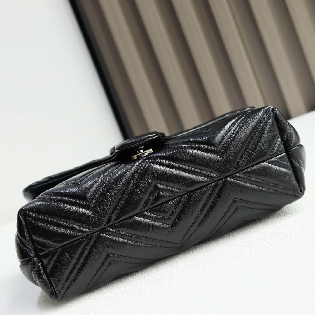 Women's Classic Handbags GUCCI 17947373