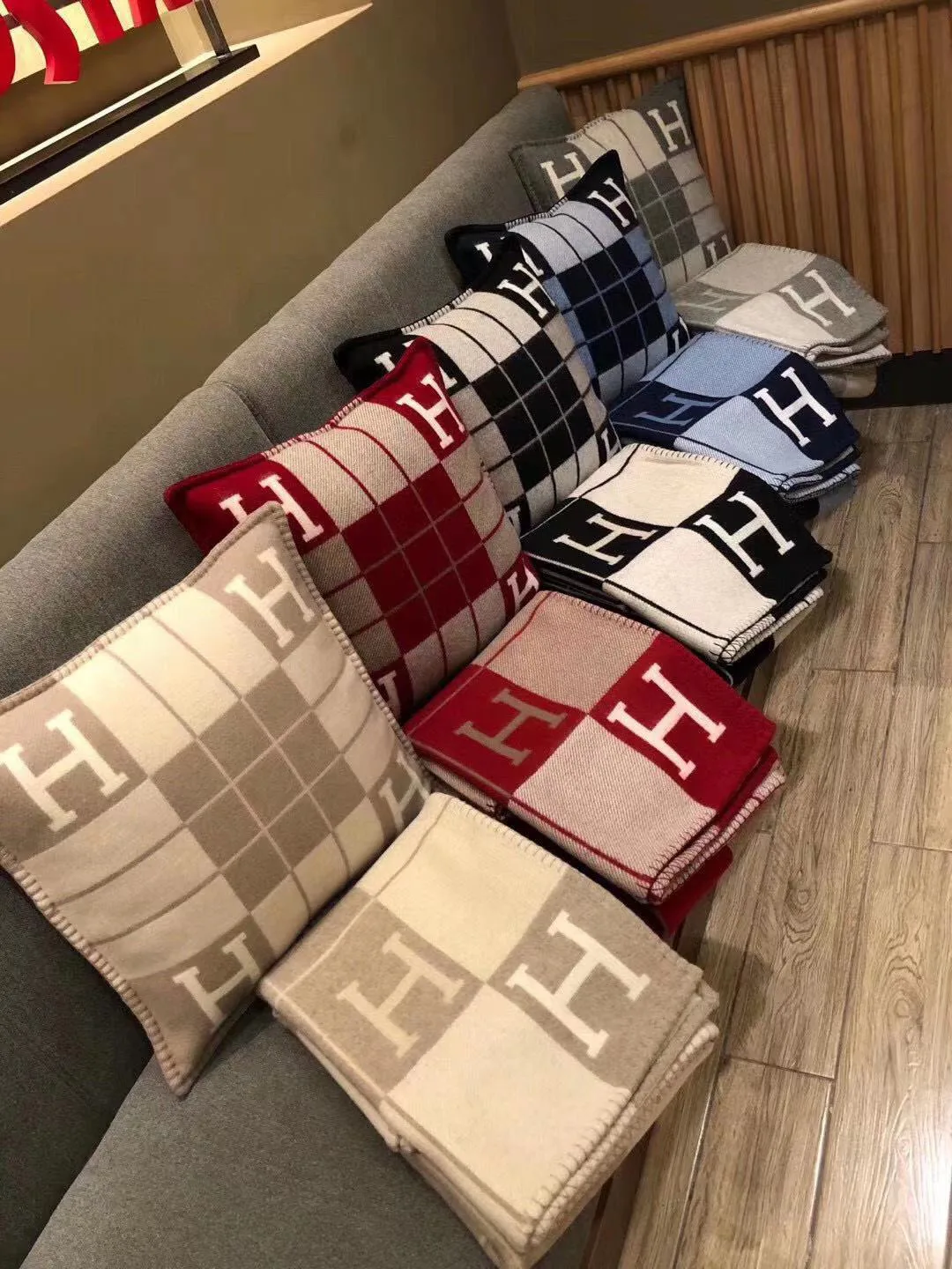 Textiles HERMES 18222636