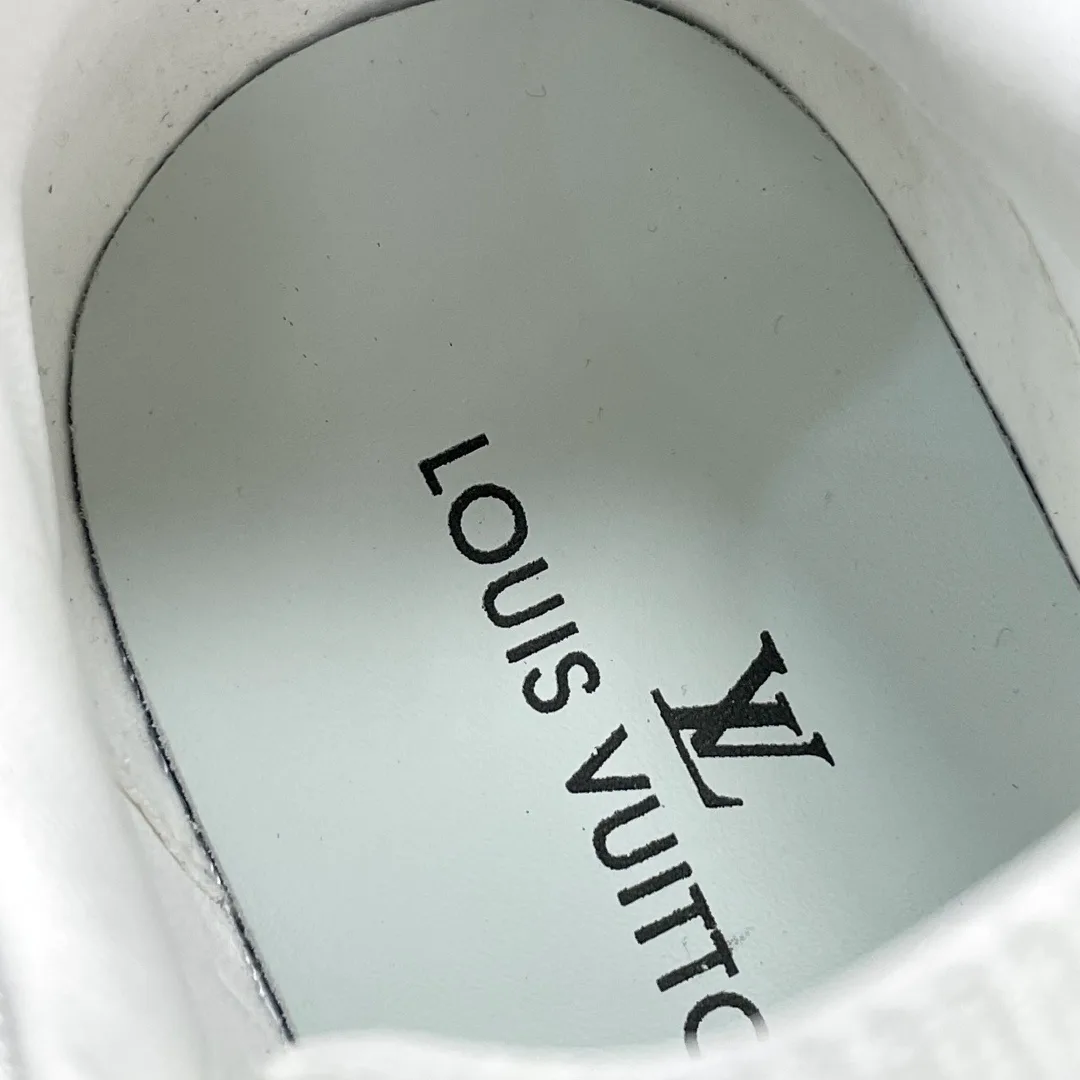Men's Sneakers LOUIS VUITTON 17542428