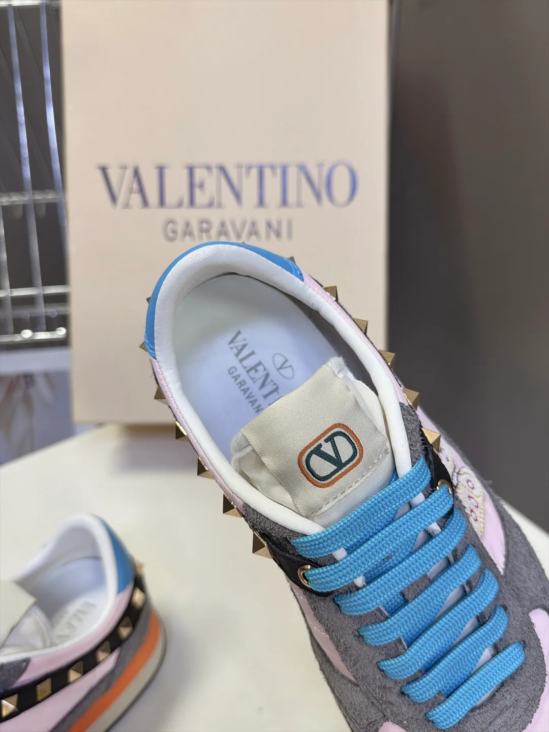 Women's Sneakers VALENTINO 17873148