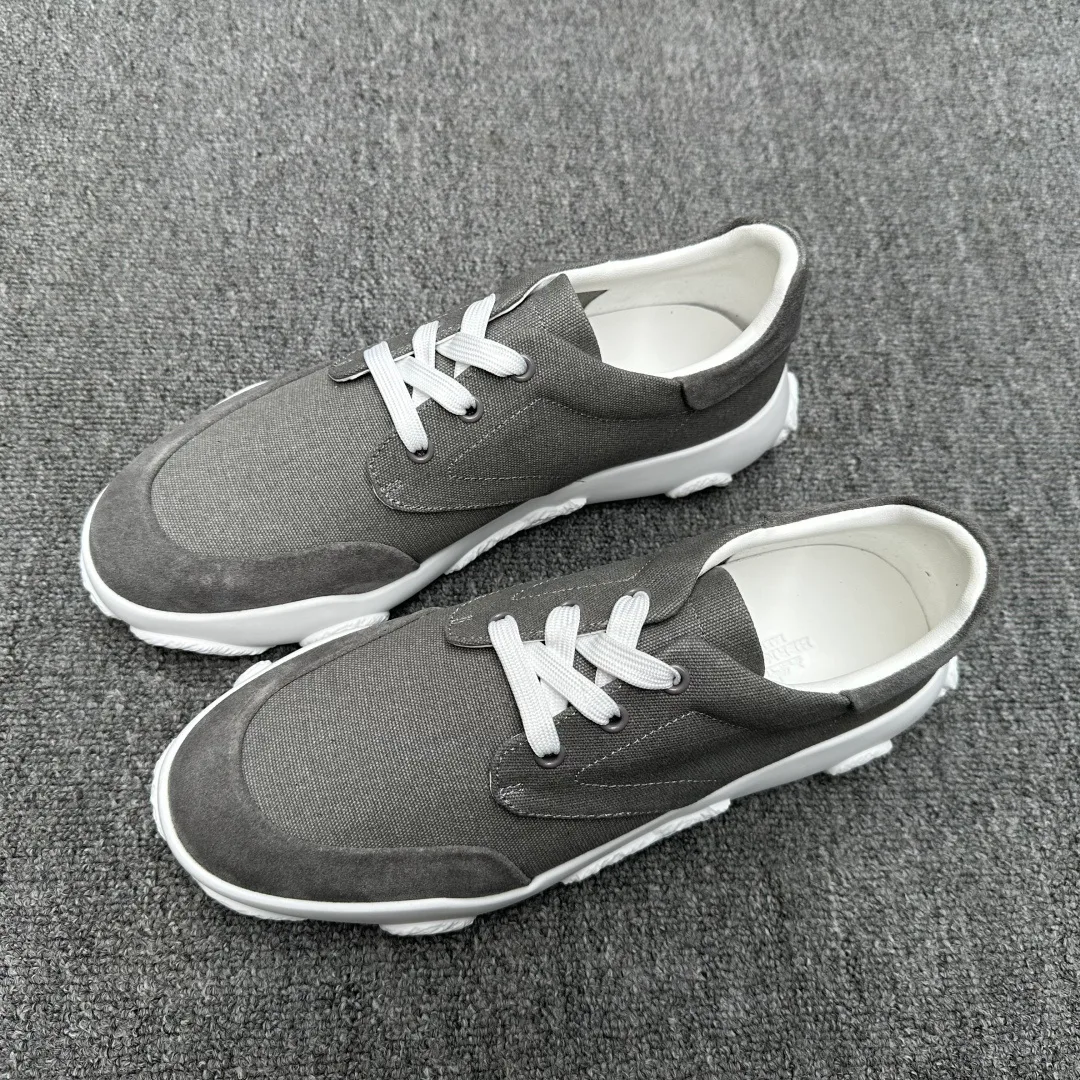 Men's Sneakers HERMES 18076374