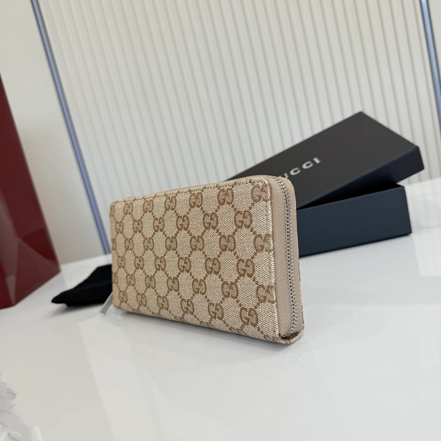 Women's Clutches GUCCI 17948269