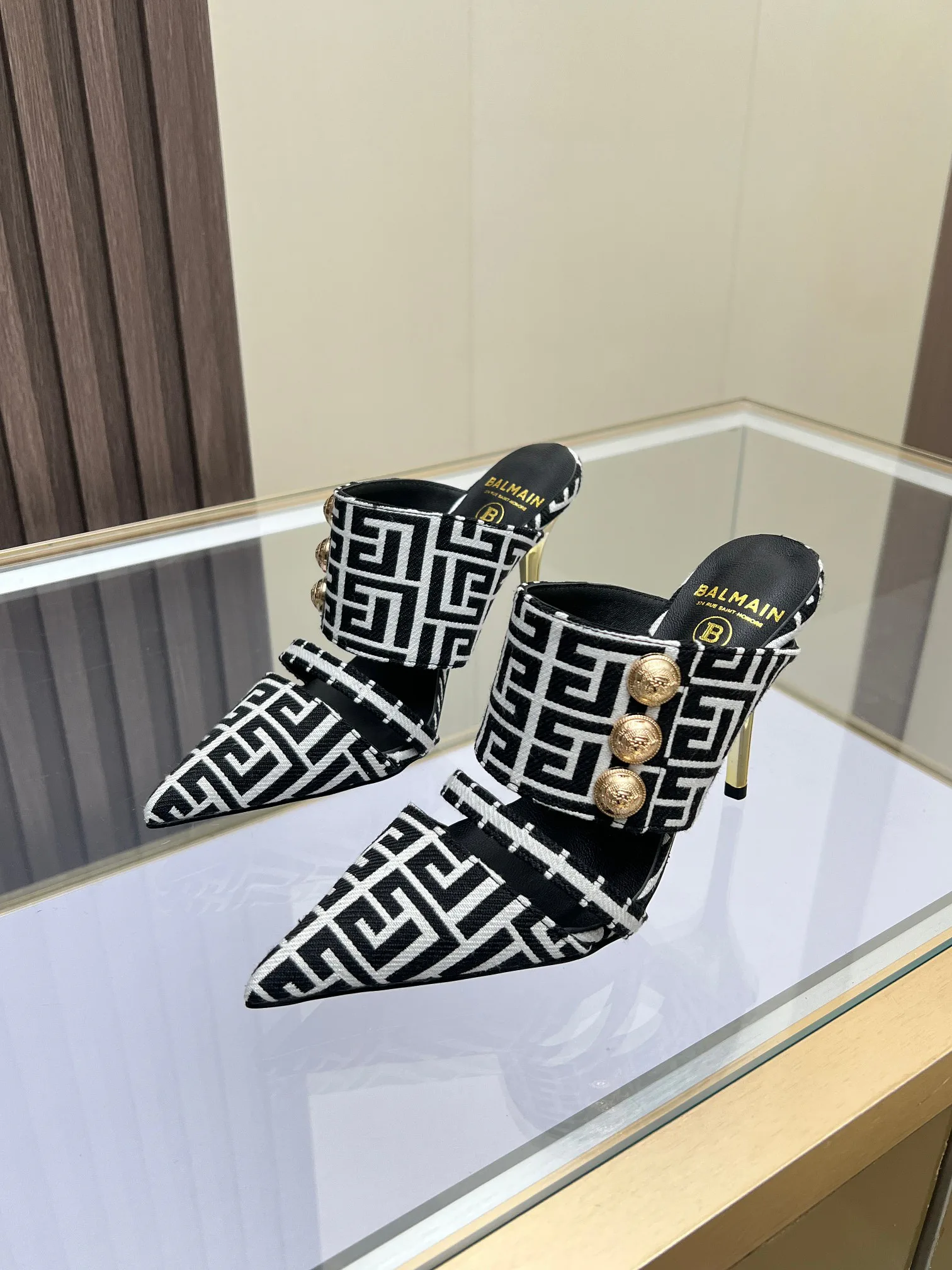 Women's Heels BALMAIN 18104240